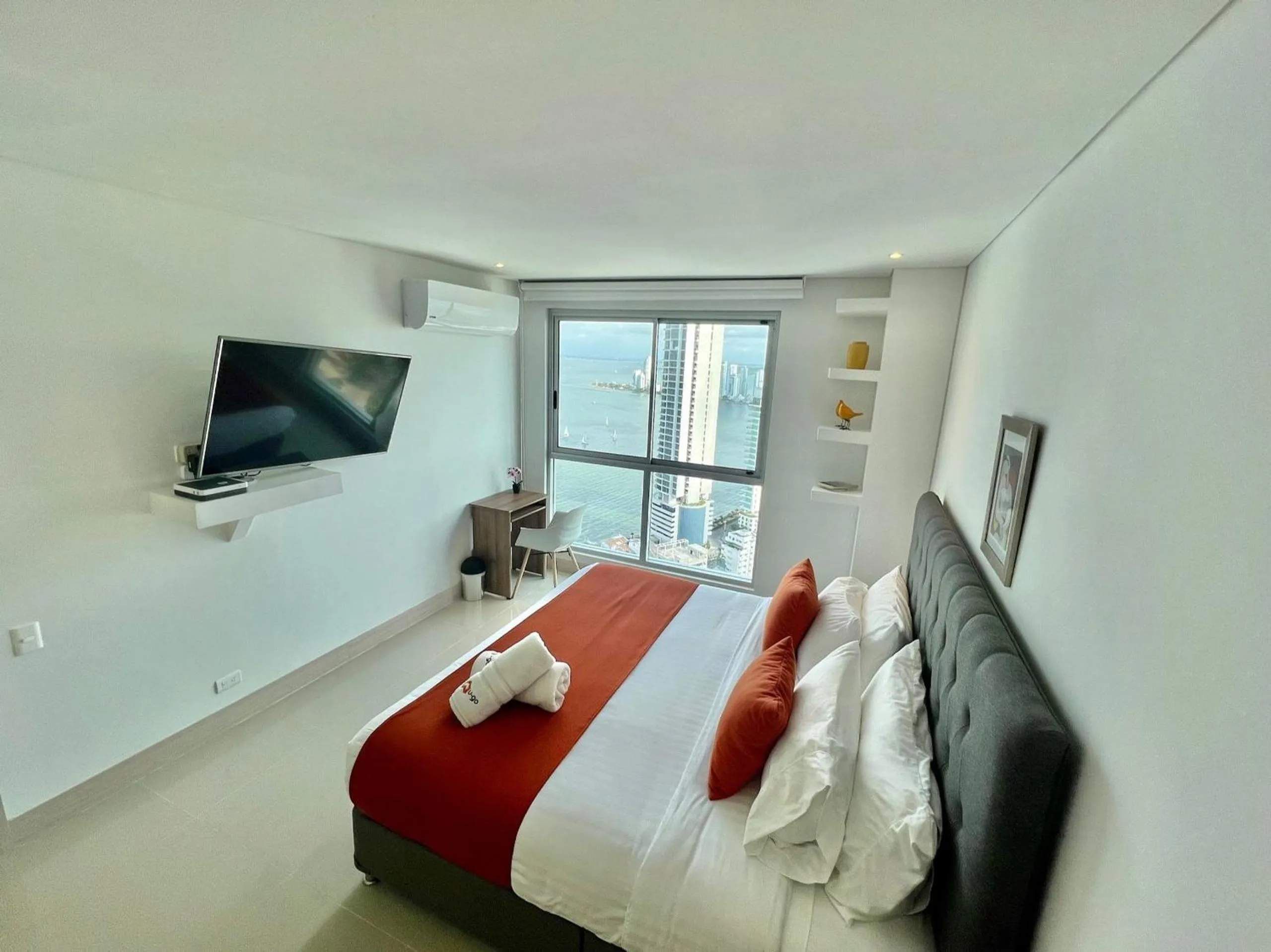 Photo of the whole room, Bed in U-GO Edificio Murano Elite Bocagrande Frente al Mar