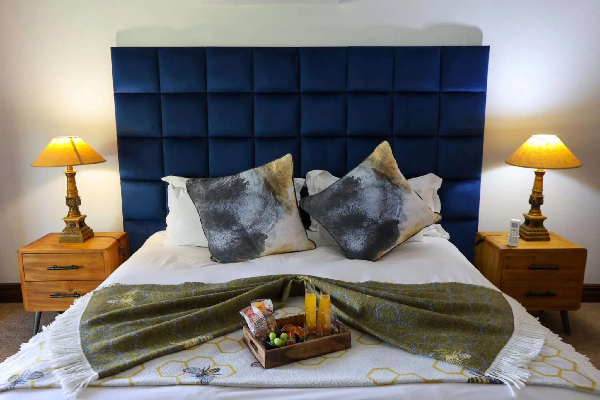 Bed in The Woodpecker Inn