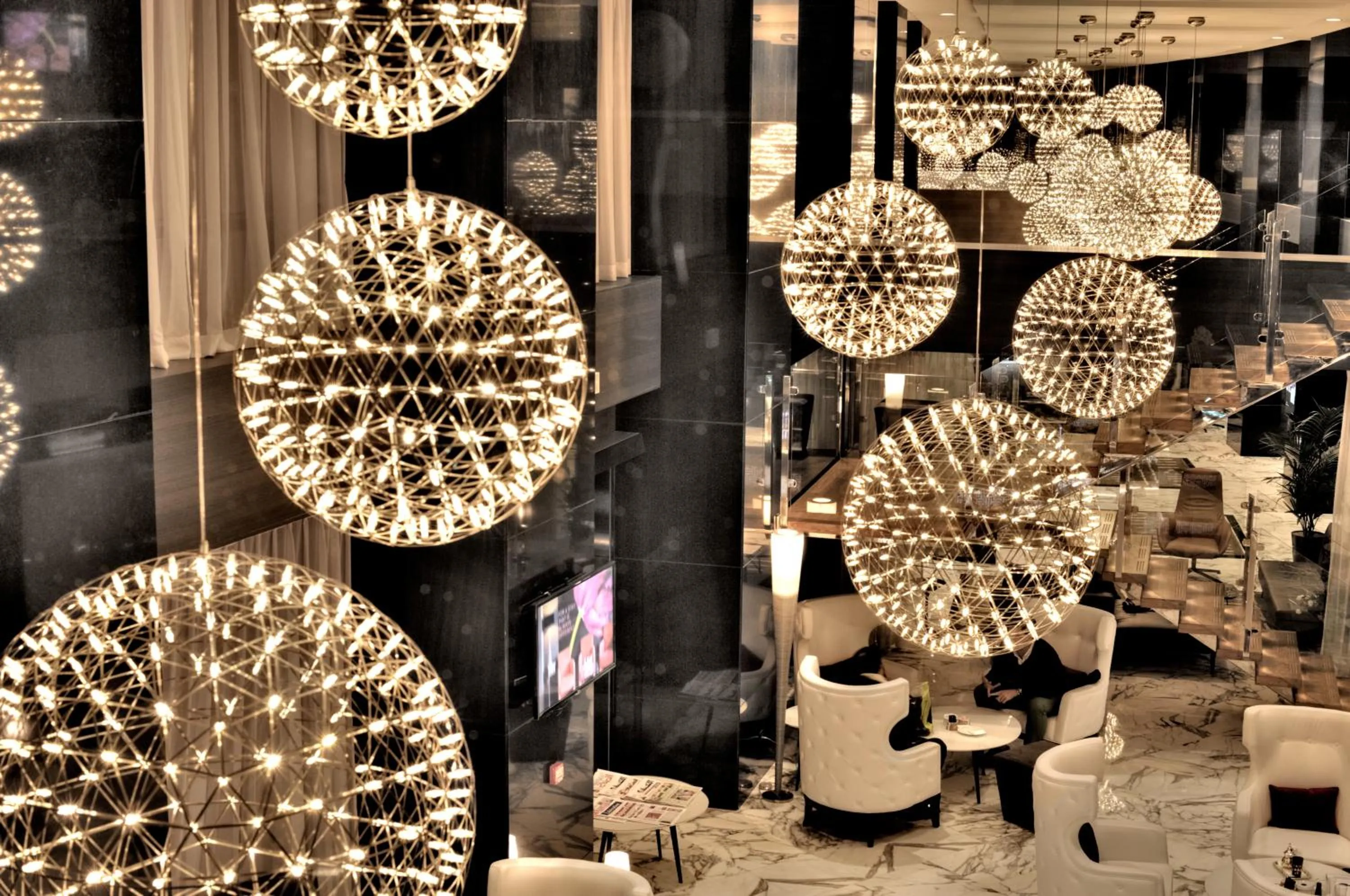 Royal Tulip City Center