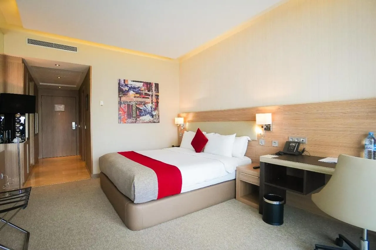 Bed in Royal Tulip City Center