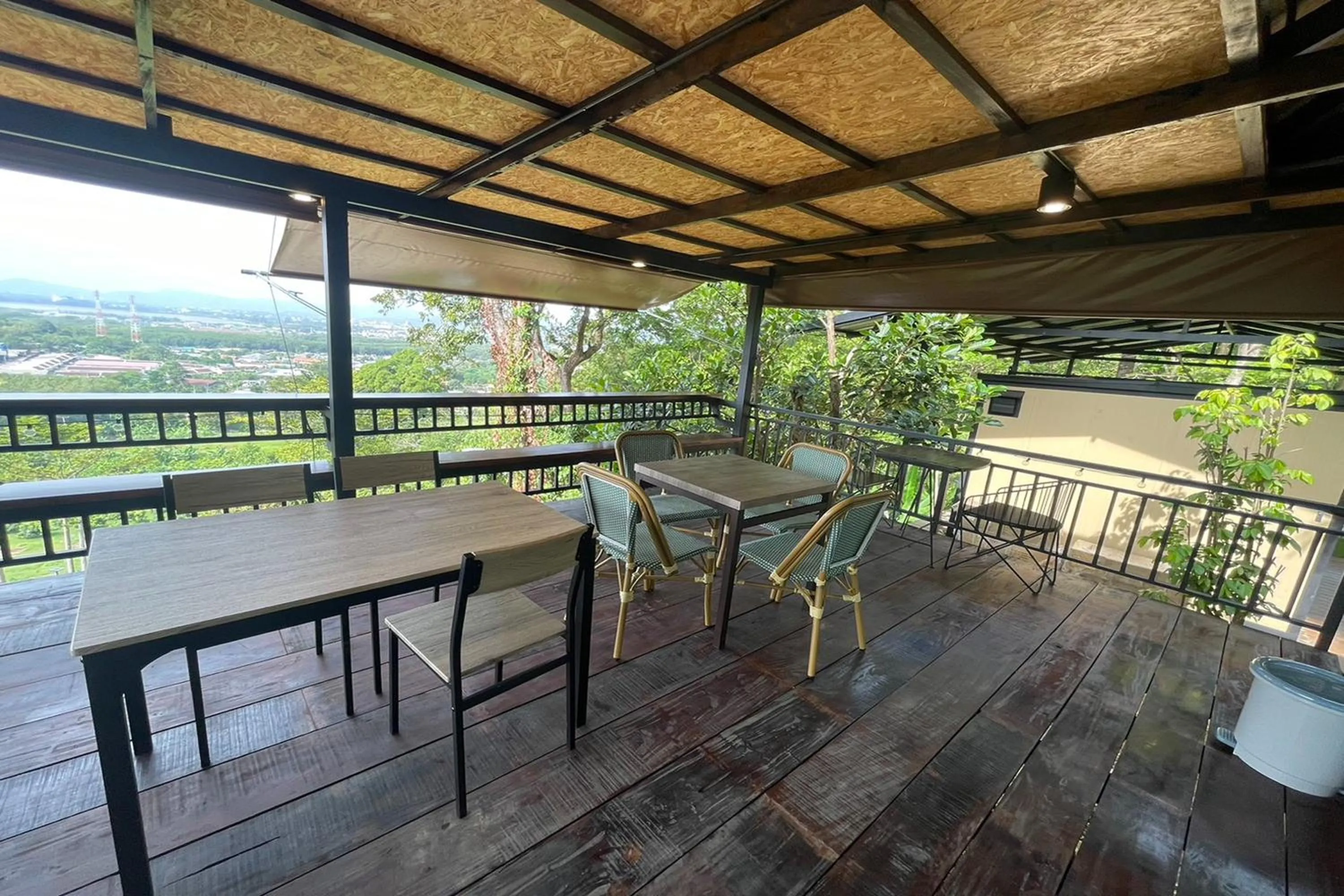 Balcony/Terrace in Pha Lae Tawan@Siray