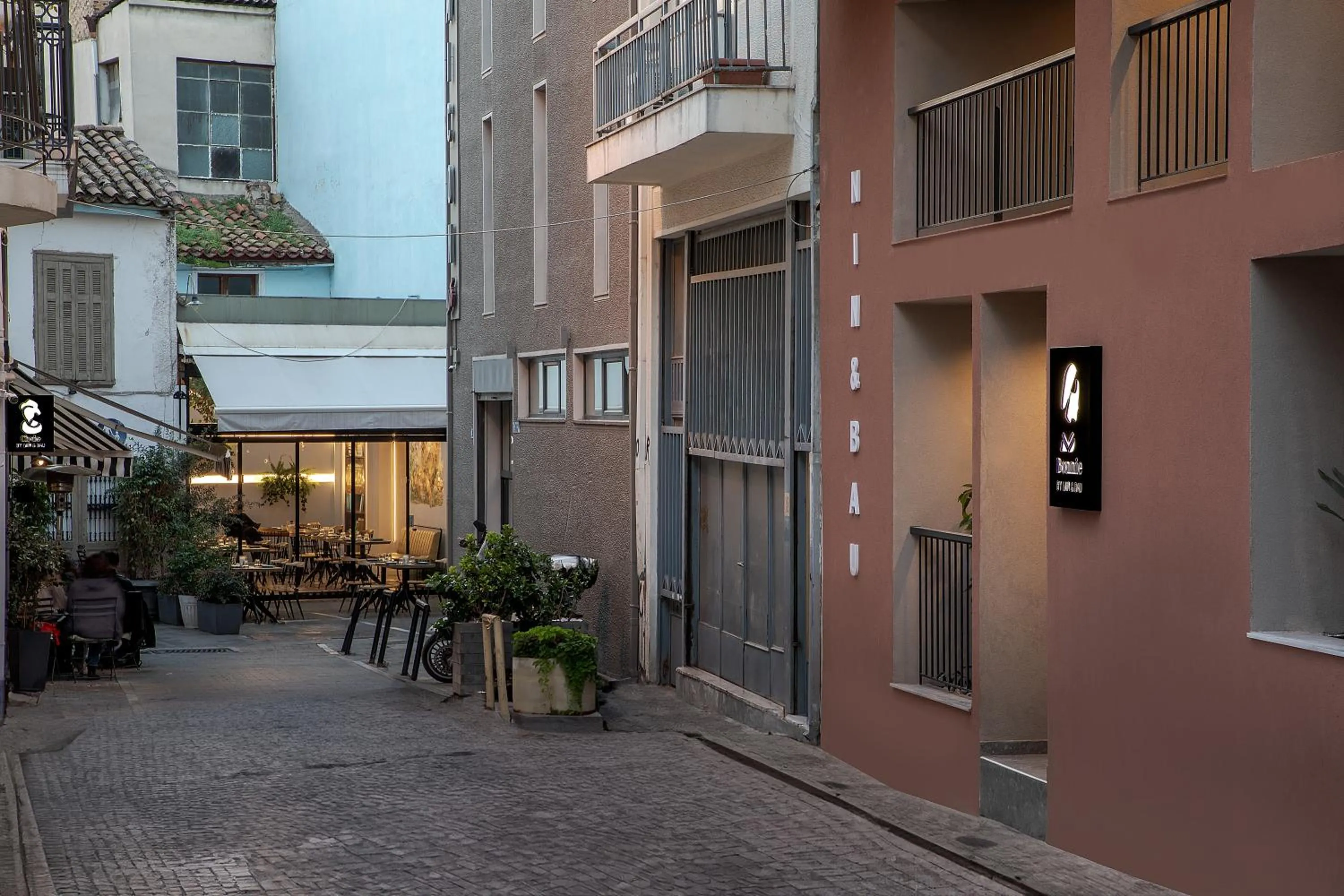 Property building in Bonnie Athens by Nin&Bau