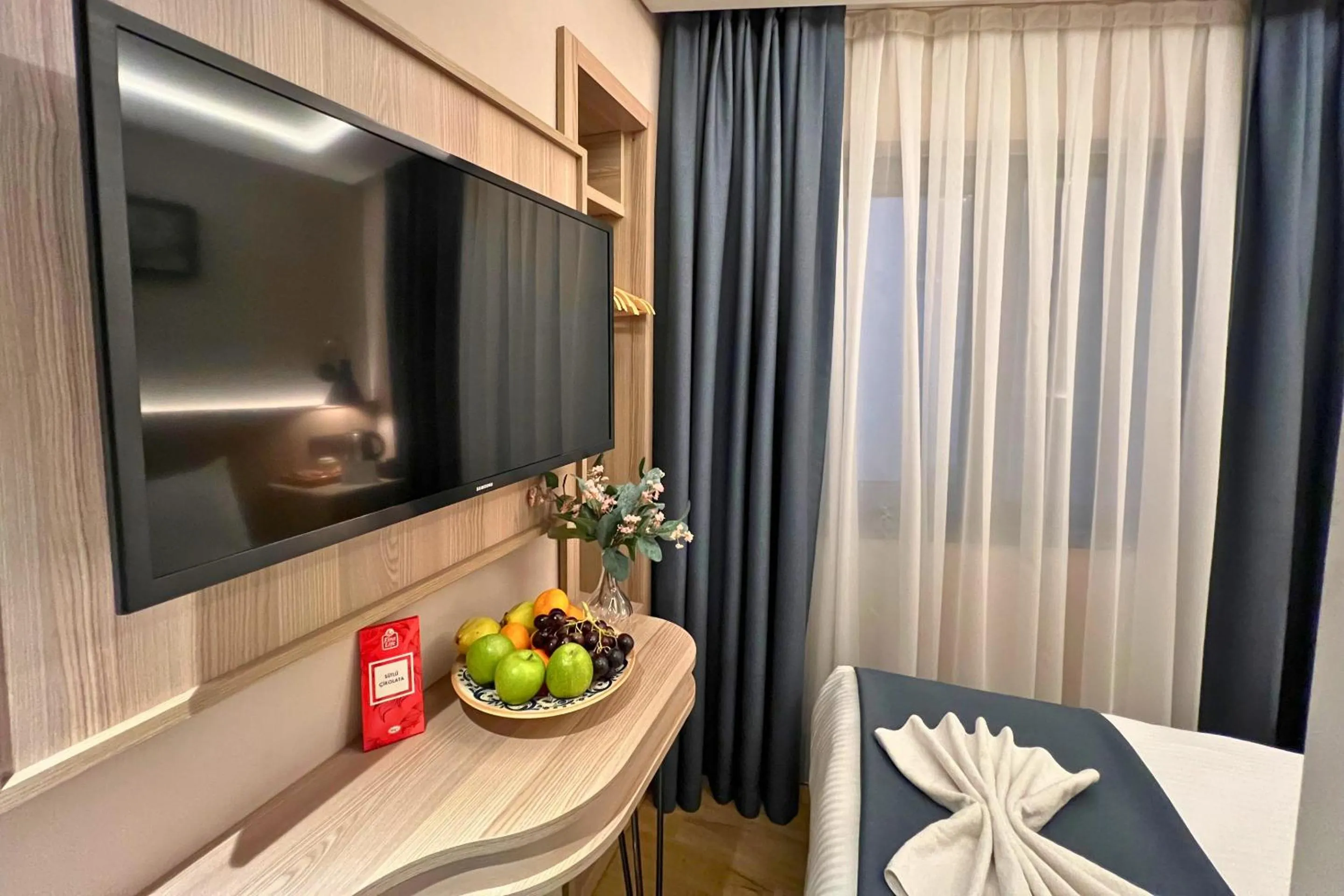 TV and multimedia in Woxx Hotel