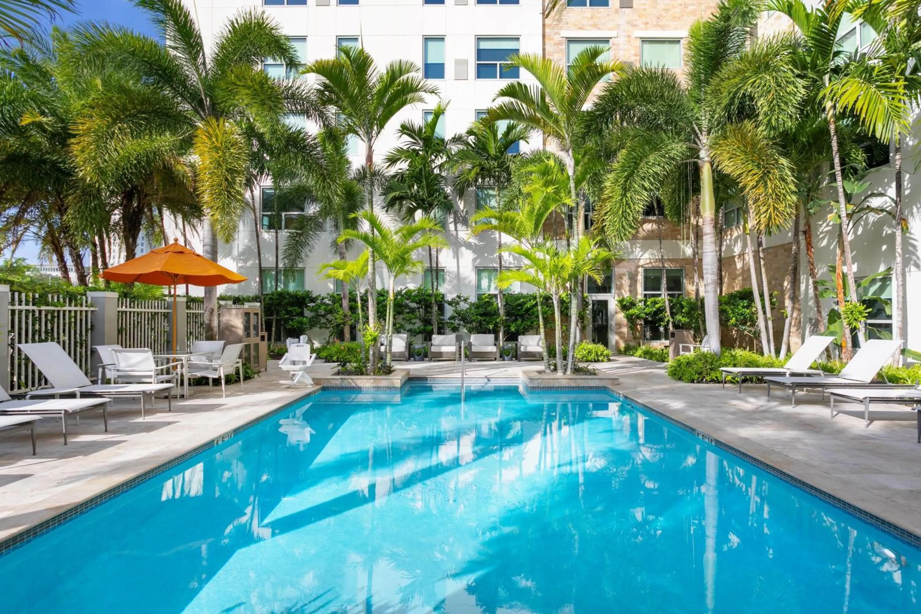 Swimming pool in Hyatt House San Juan
