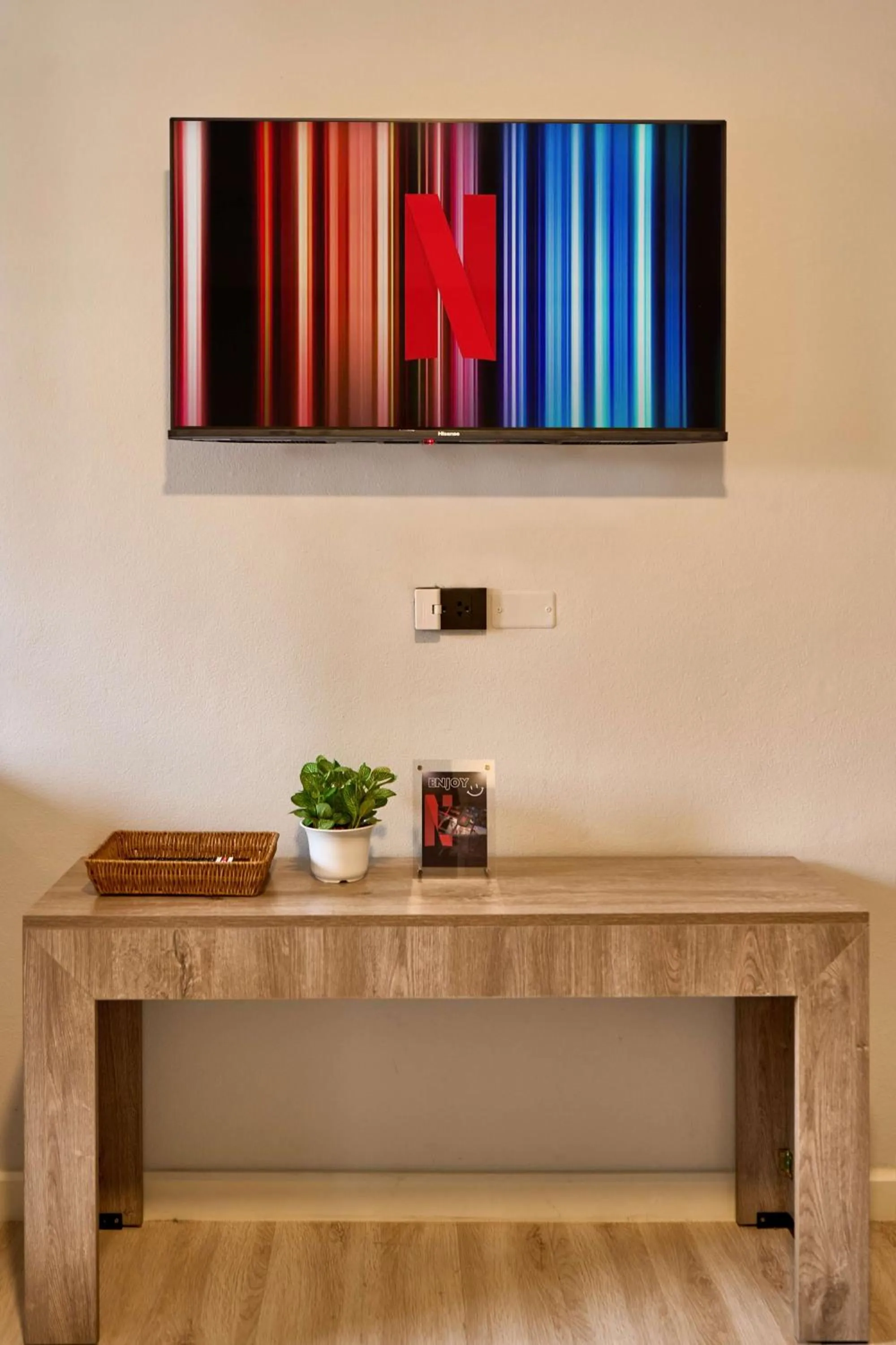 TV and multimedia in Thapae60 Mini Hotel