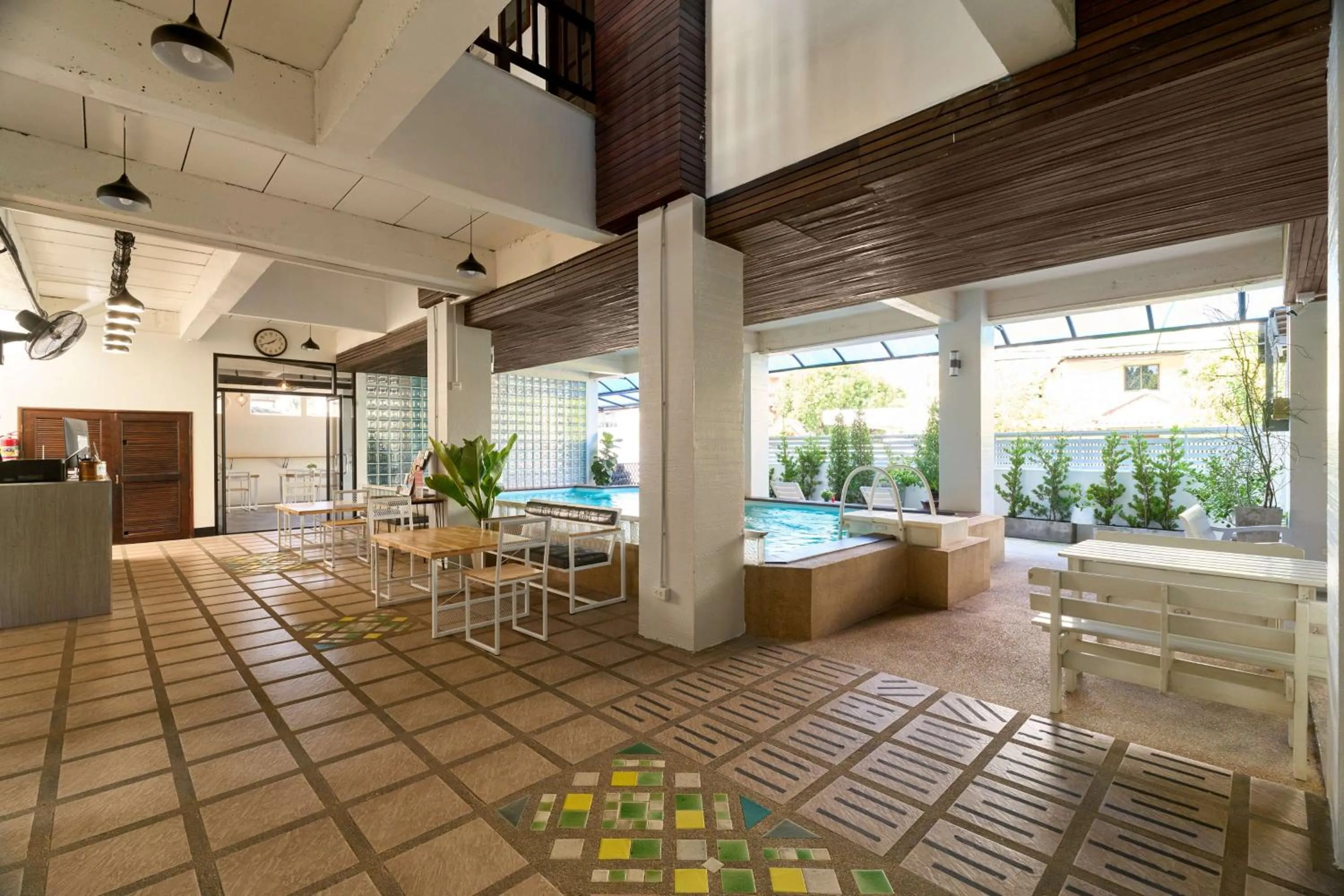 Lobby or reception in Thapae60 Mini Hotel