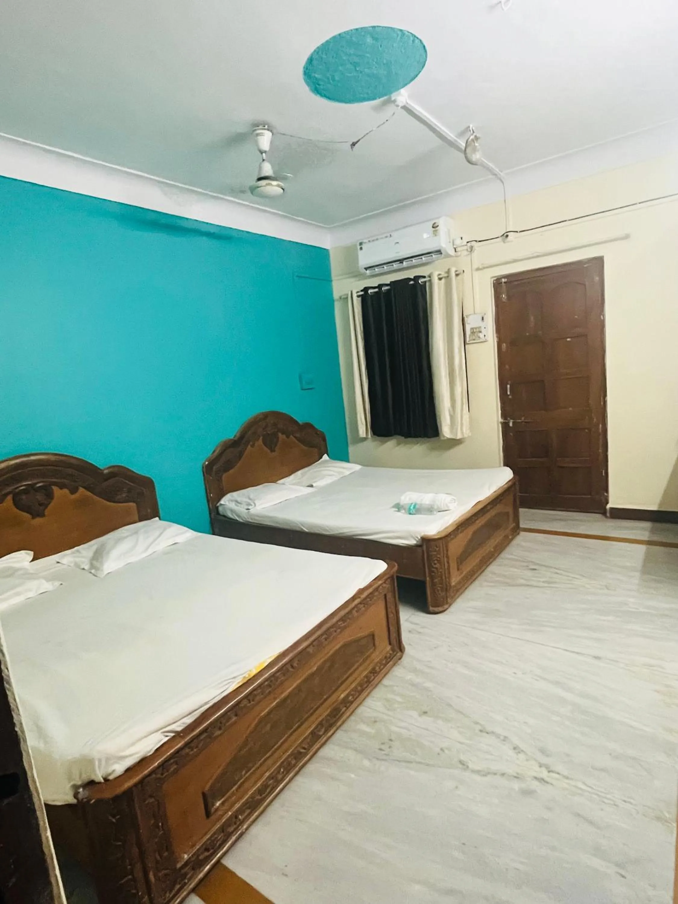 Bed in Hotel Raghunath Residency Niwas
