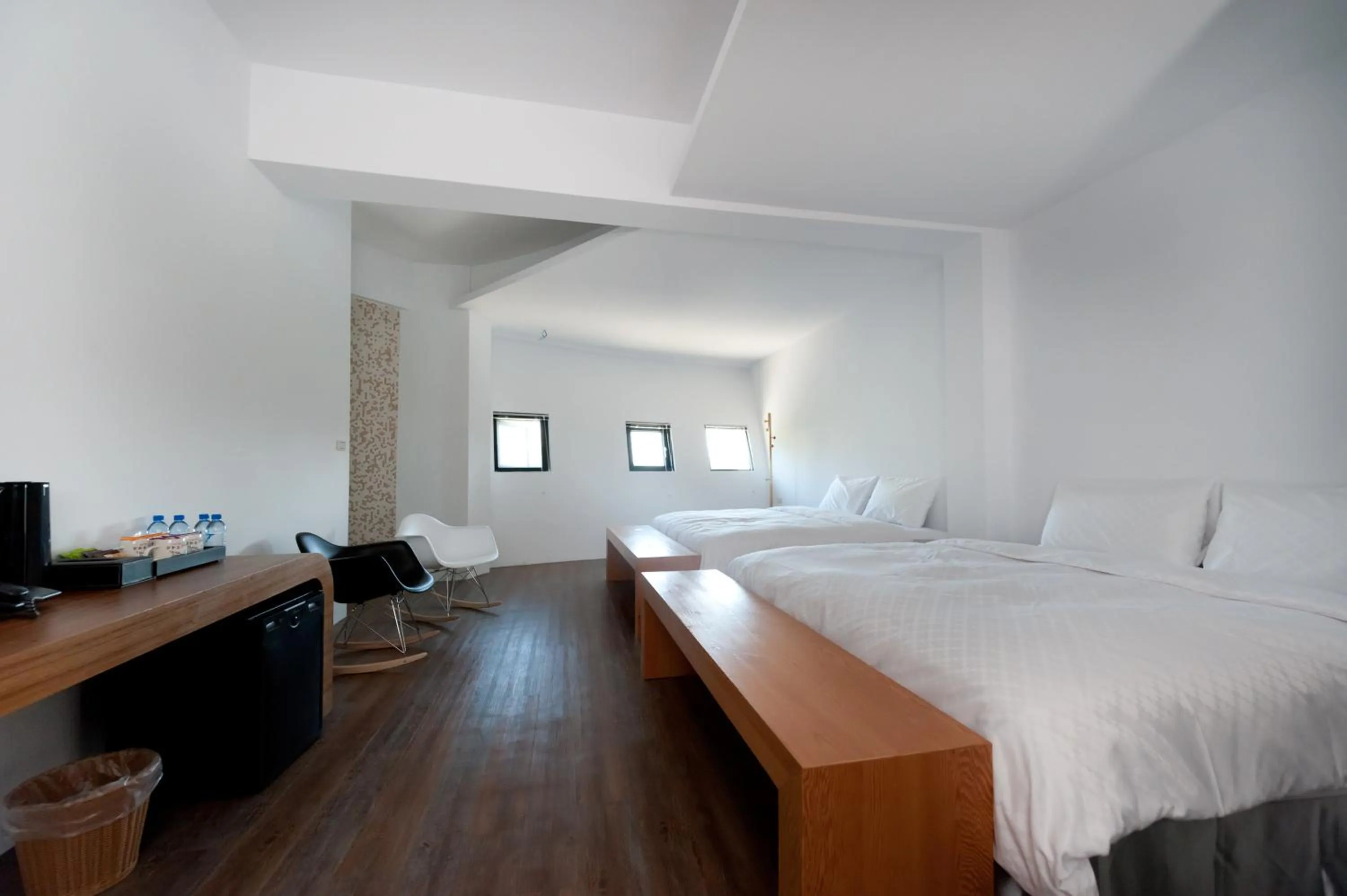 Photo of the whole room, Bed in Discovery B&B