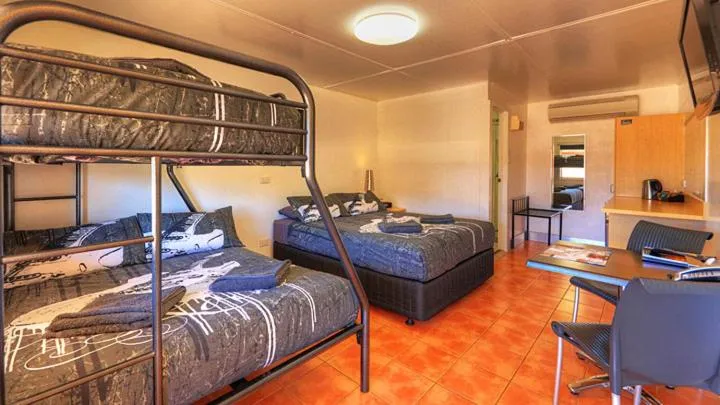 Bed in Halls Creek Motel