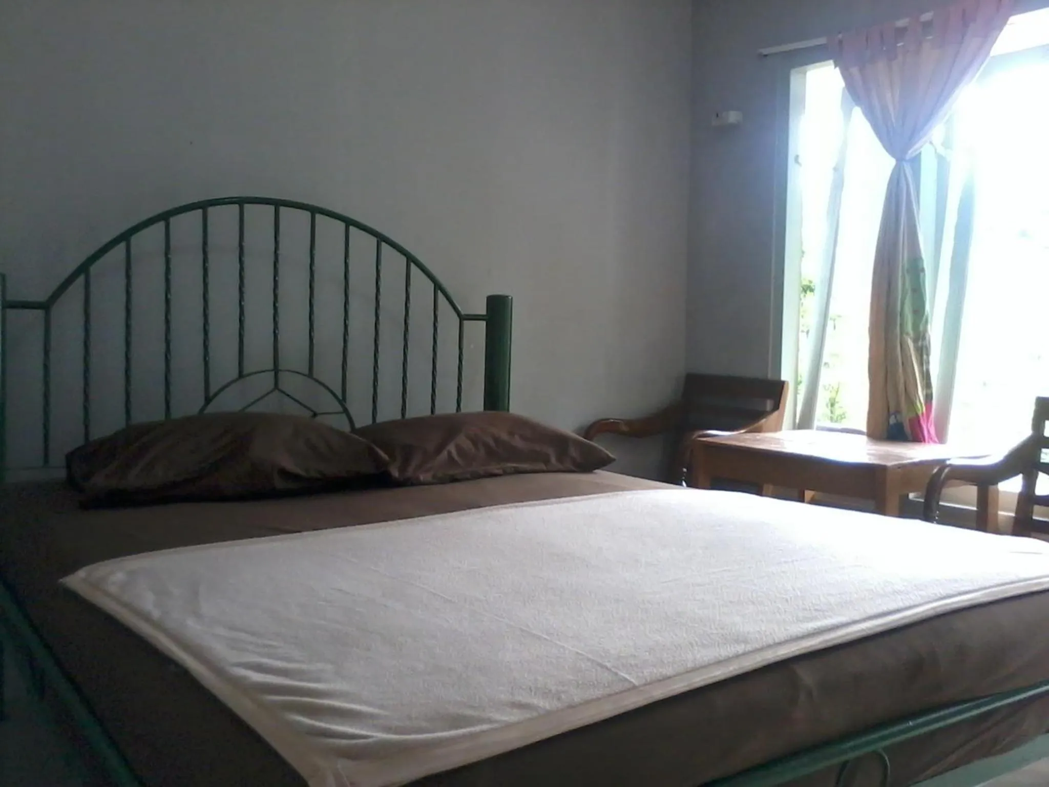 Shower in Hotel Cemerlang