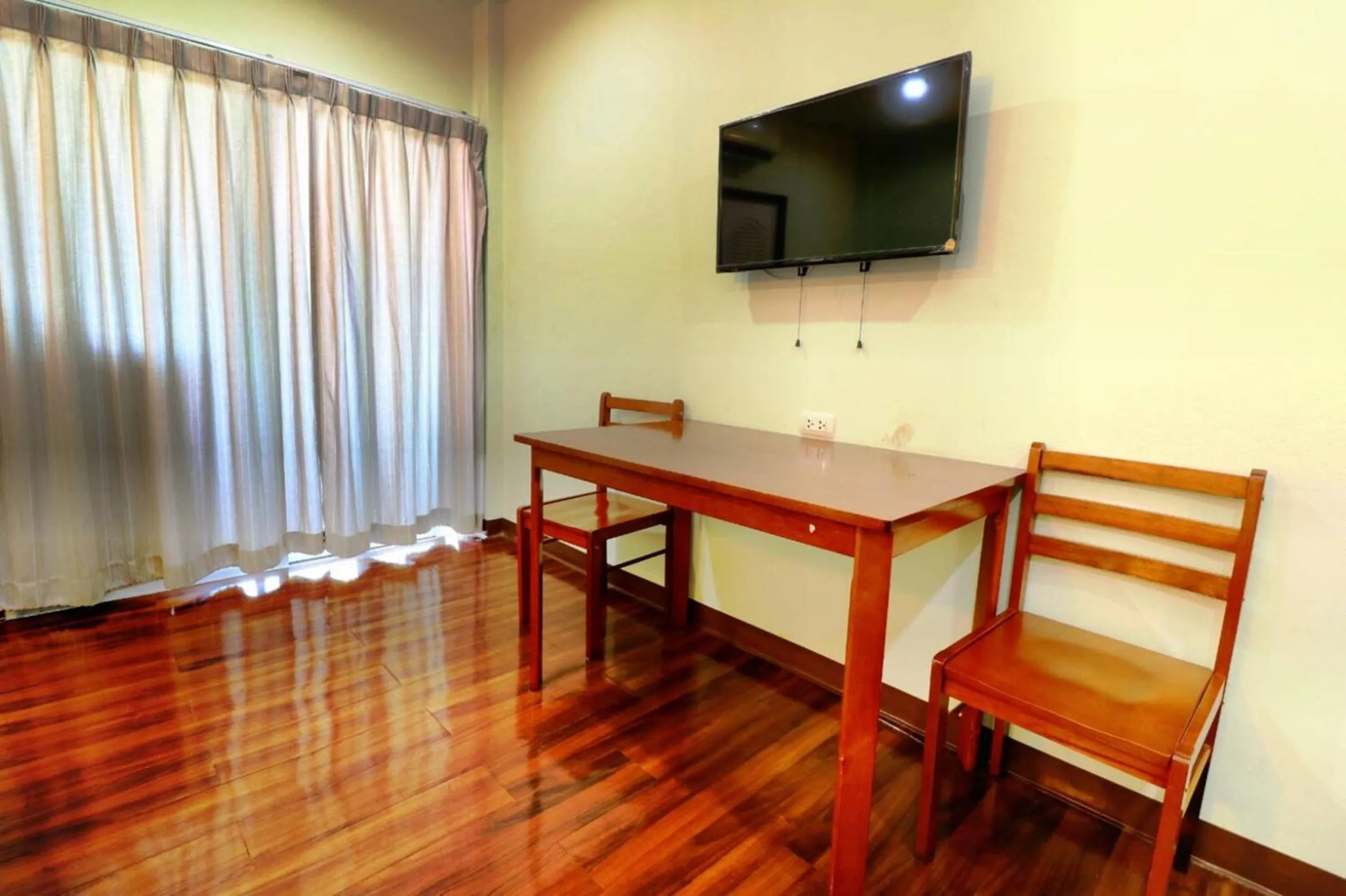 Photo of the whole room in The Bless Residence