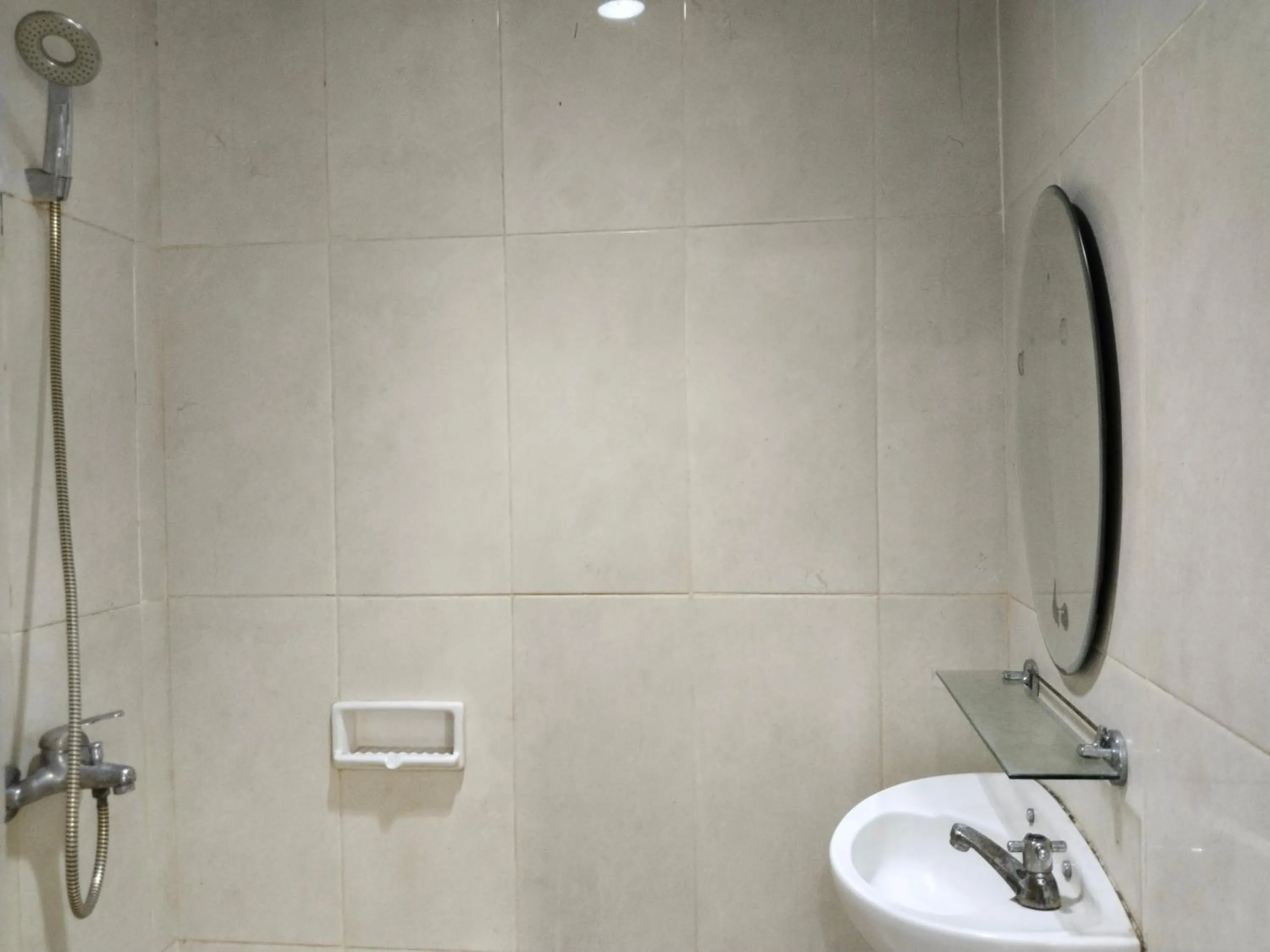 Metro Hotel Bekasi powered by Cocotel