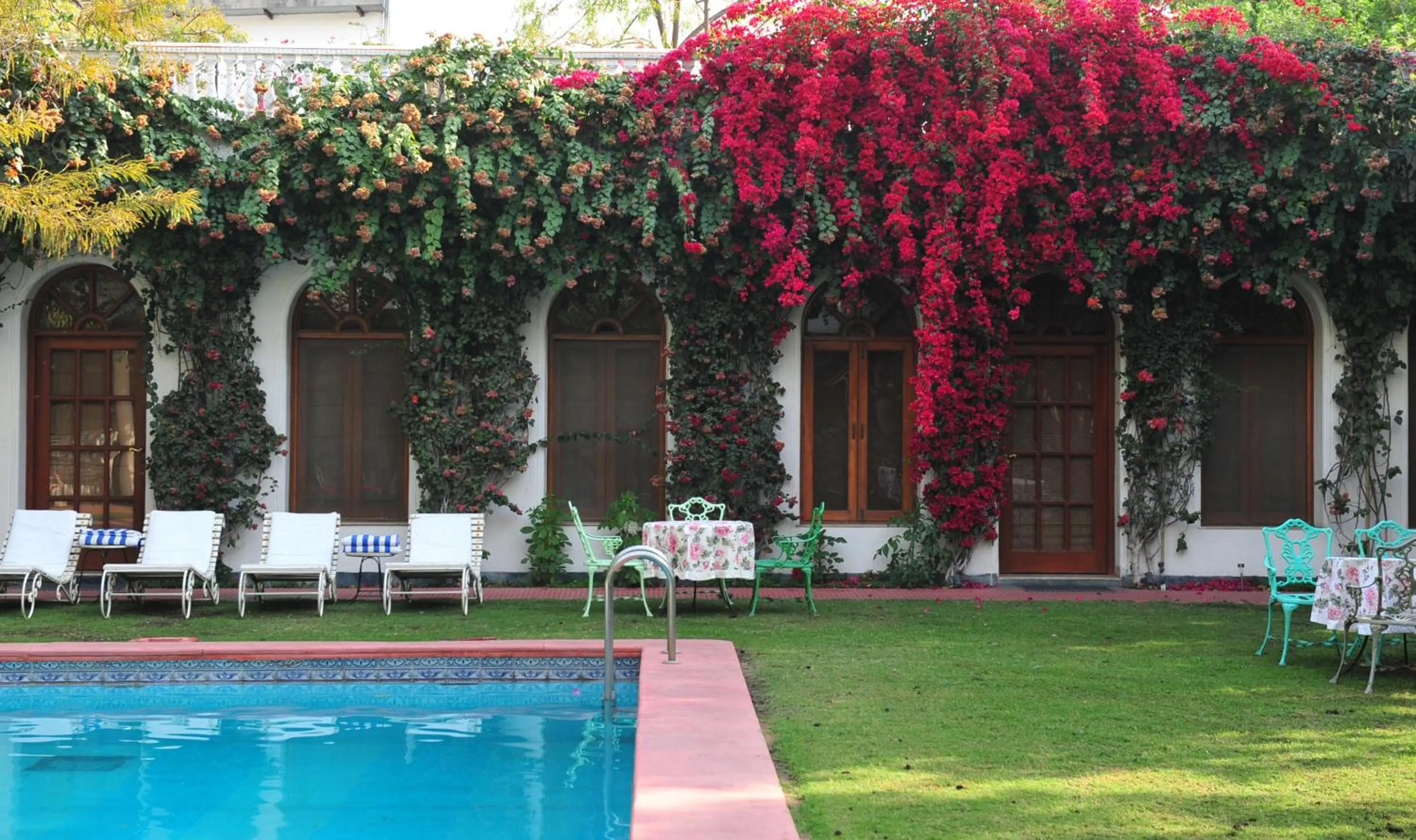 Swimming pool in Hotel Meghniwas