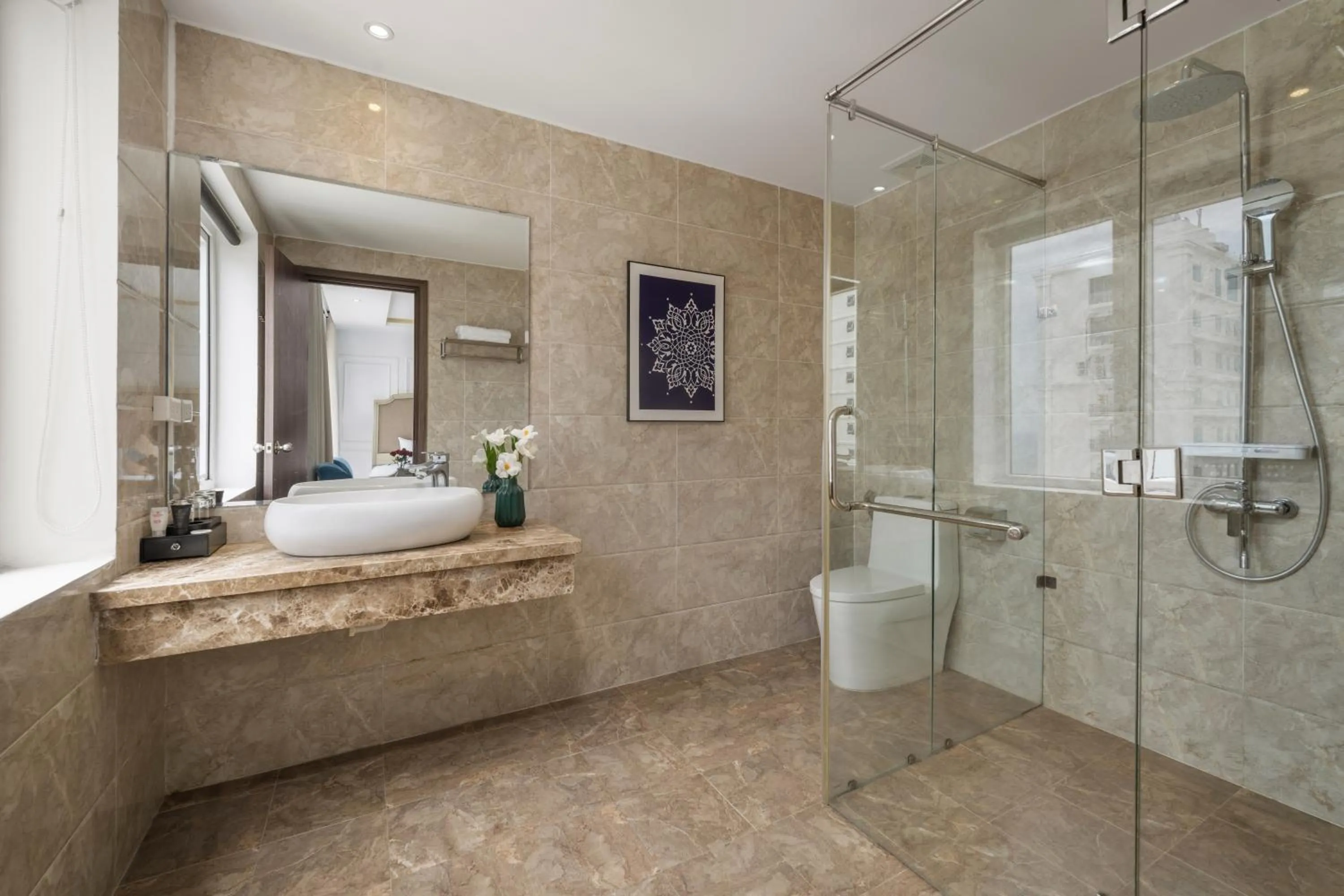 Shower in TGT BEACH HOTEL