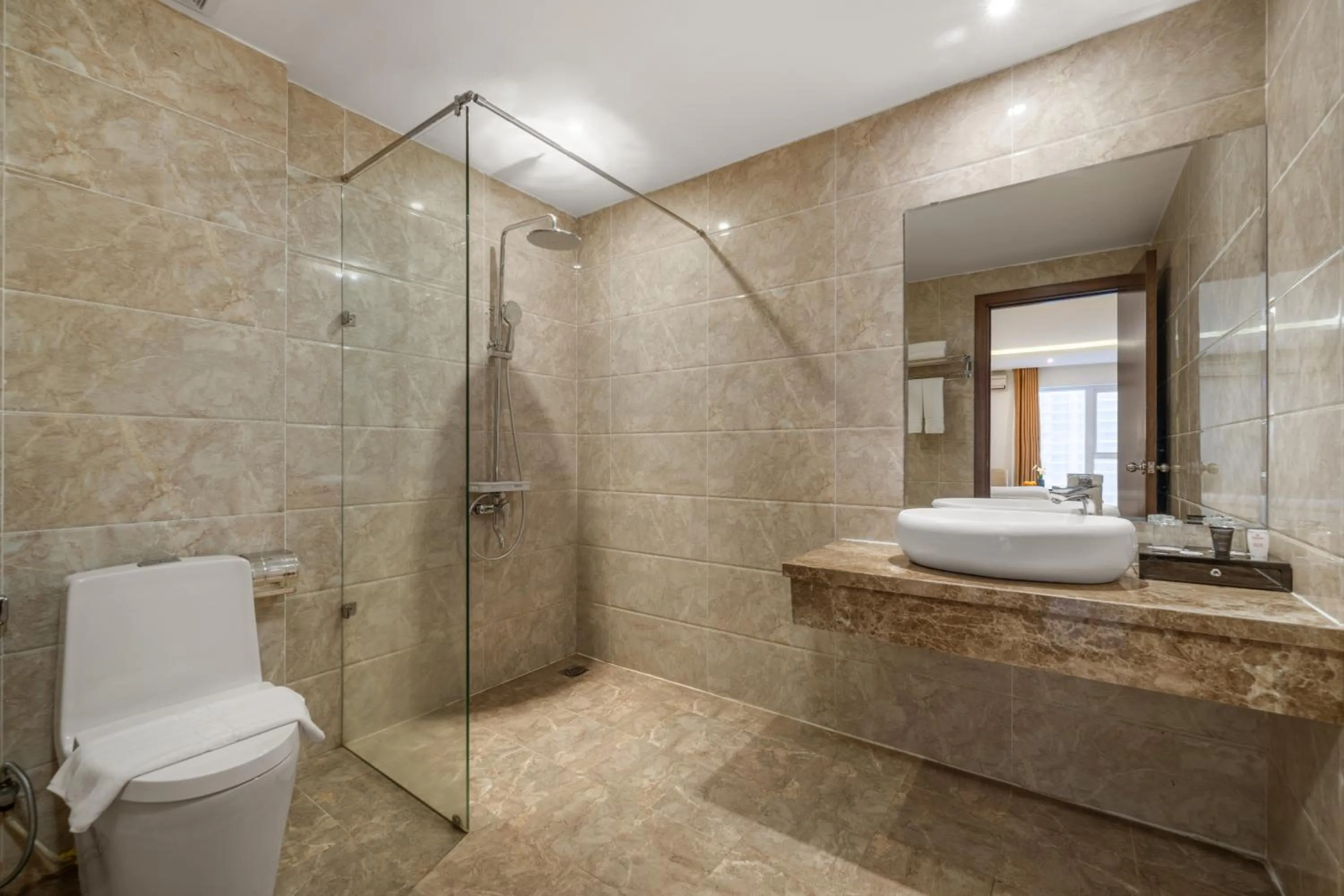 Shower in TGT BEACH HOTEL