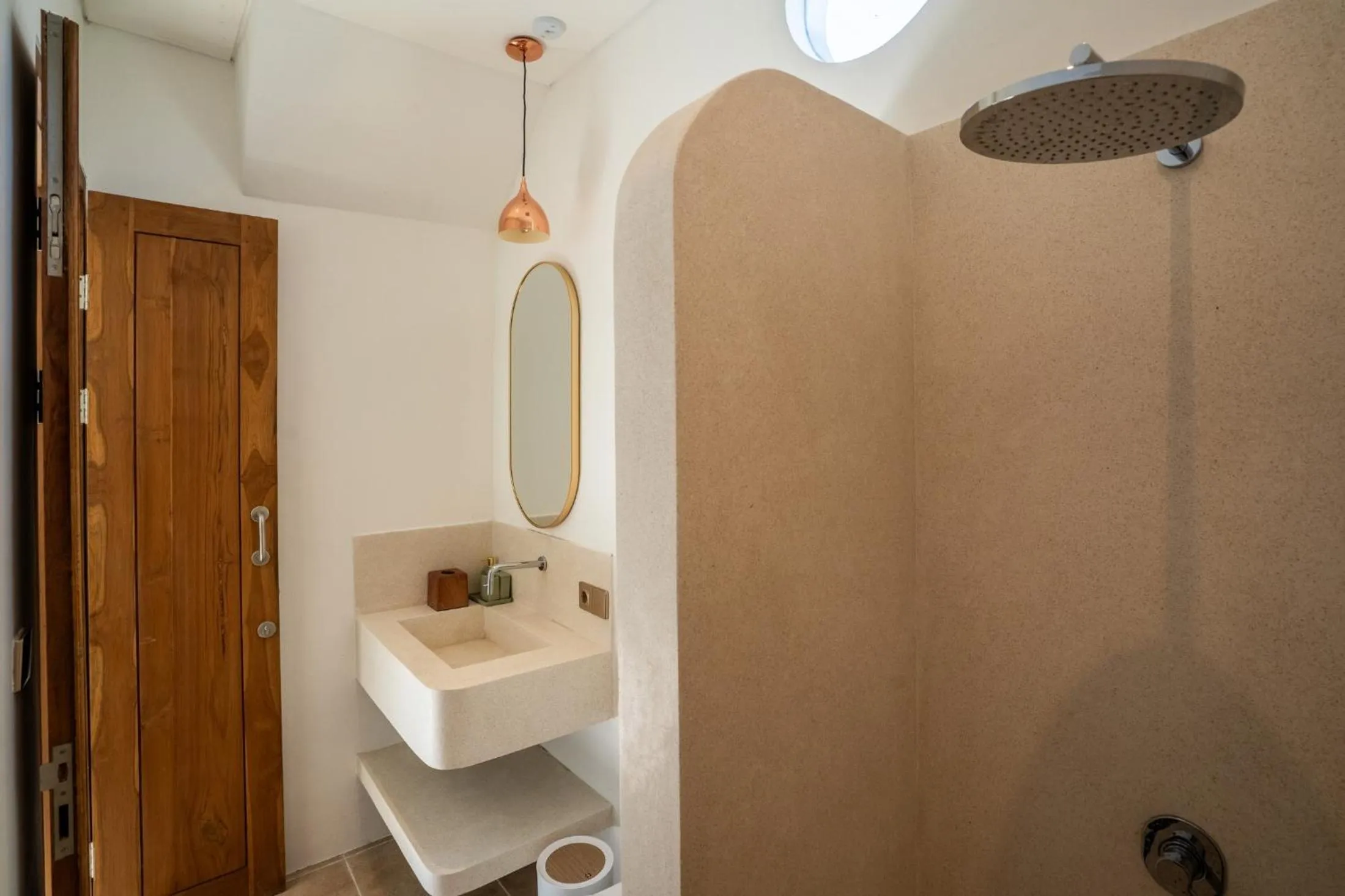 Shower in Eden Cemagi Villa Pererenan