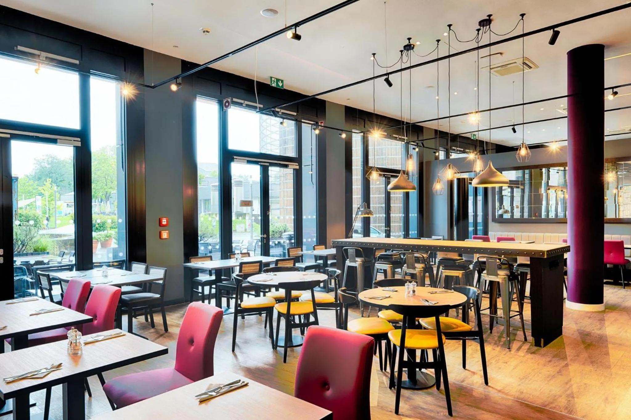 Restaurant/places to eat in Premier Inn Heilbronn City Centre