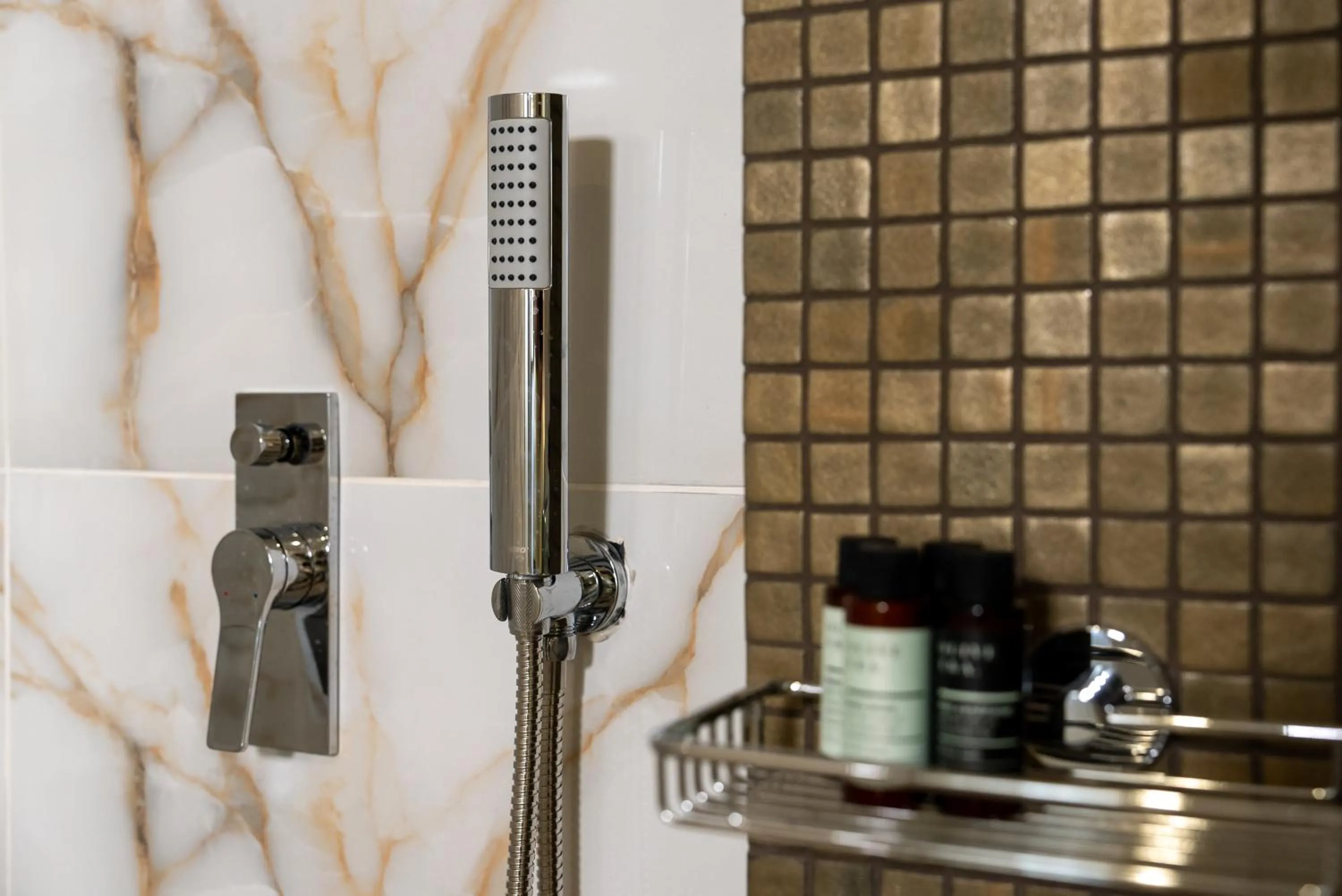 Bathroom in Hestia - Kolokotroni 23