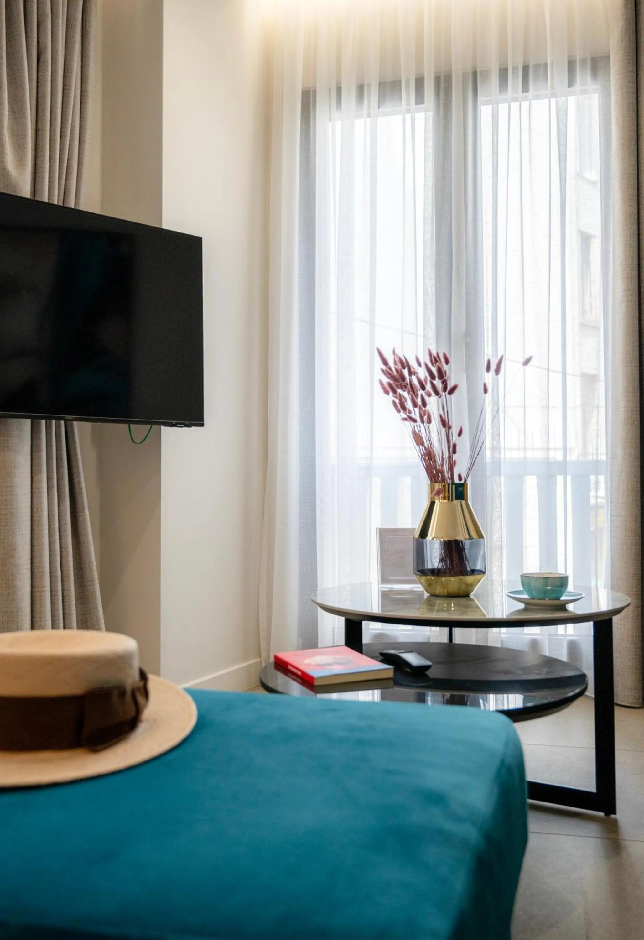 Seating area in Hestia - Kolokotroni 23