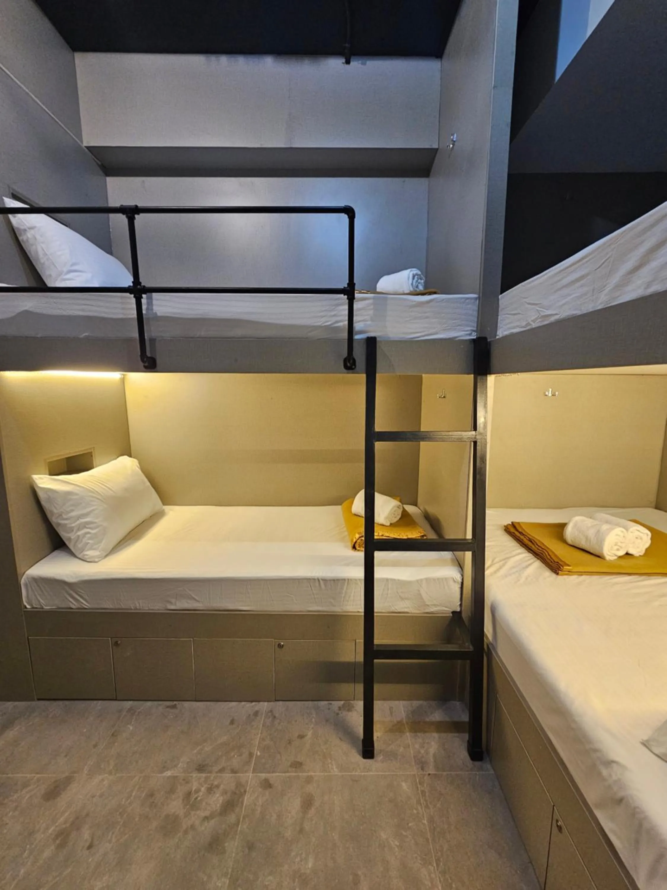 bunk bed, Bed in Kasa Boutique Hotel