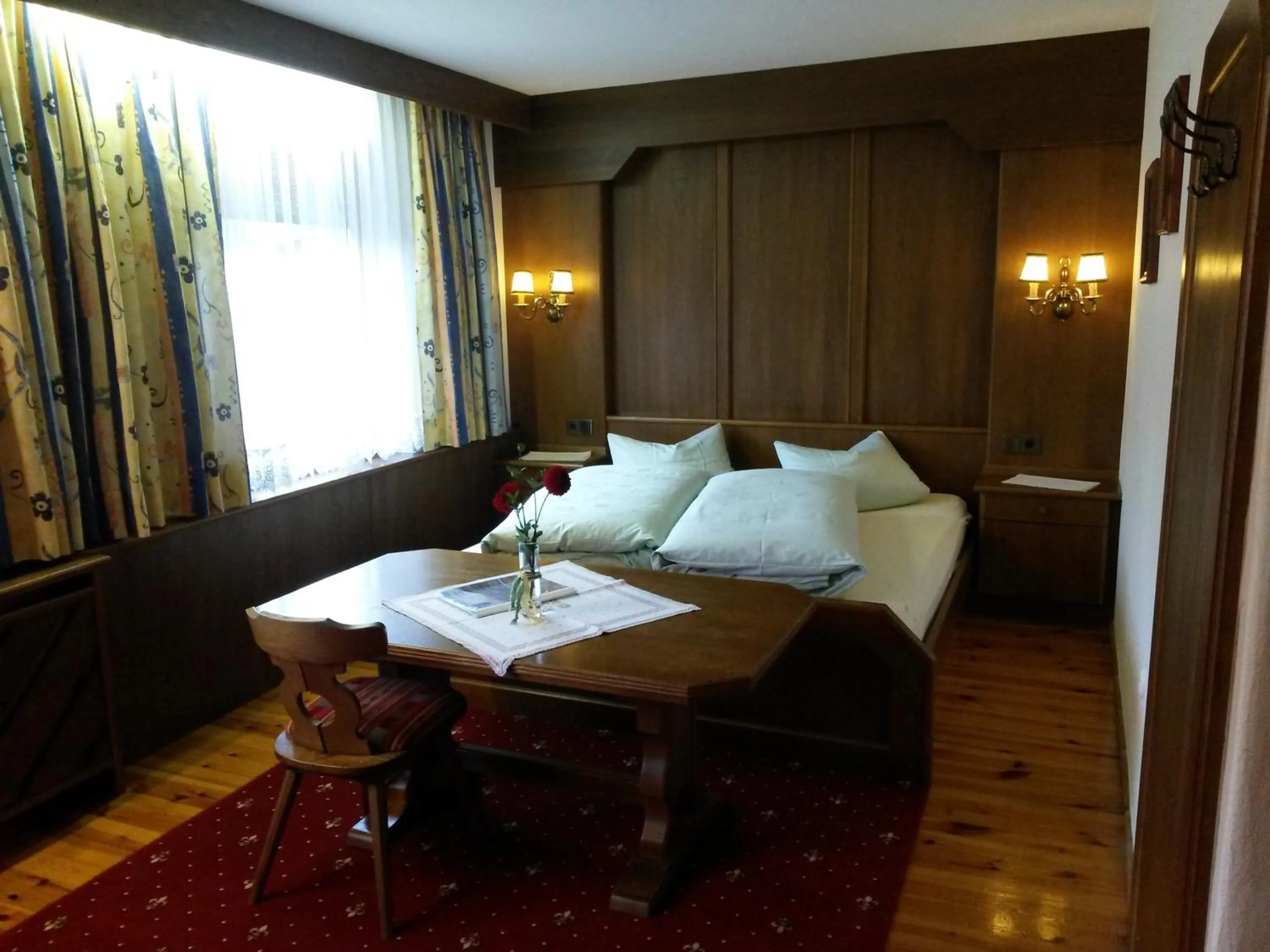 Decorative detail, Bed in Gasthof Pension Traube