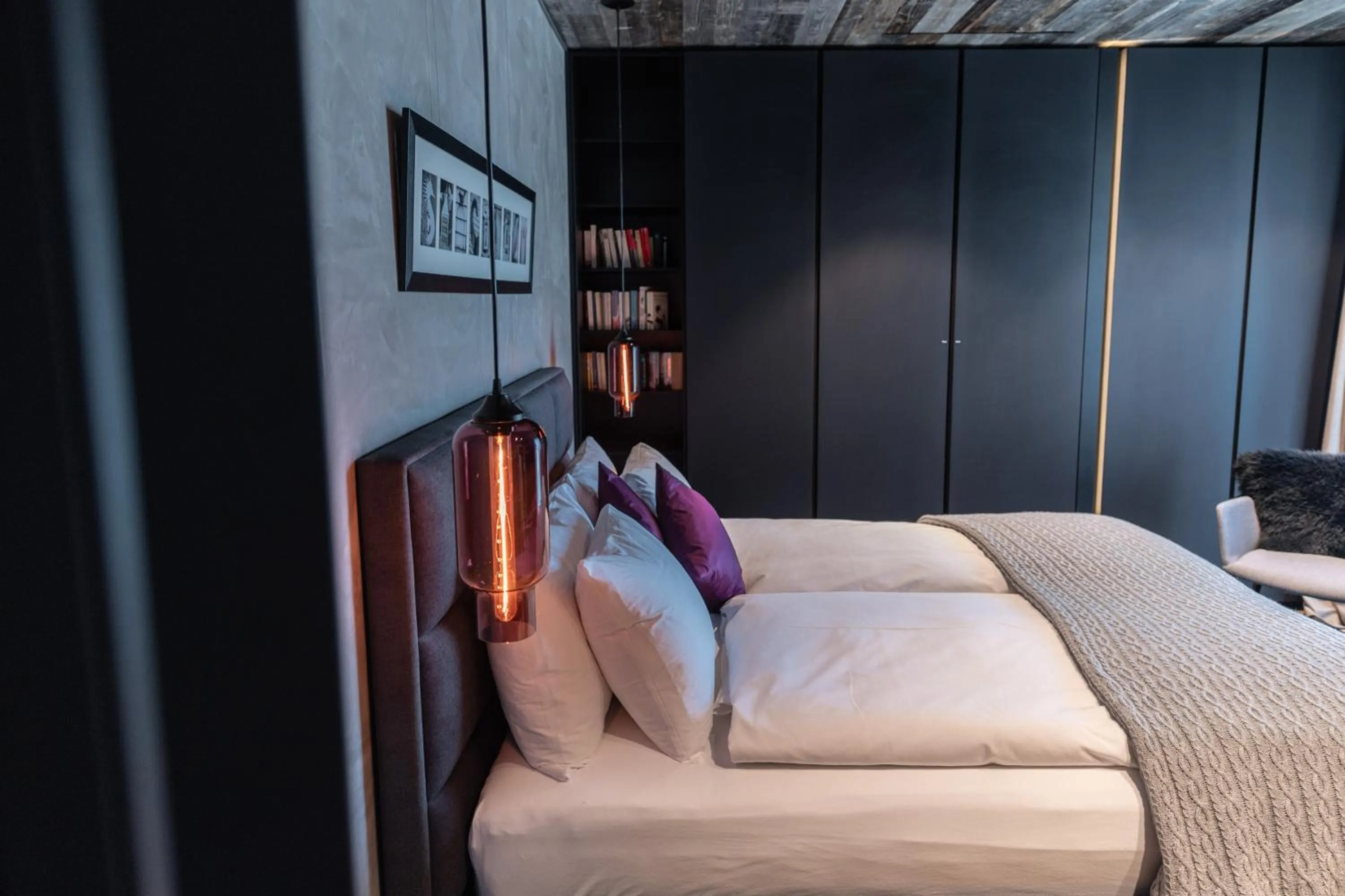 Bedroom, Bed in Andermatt Alpine Apartments