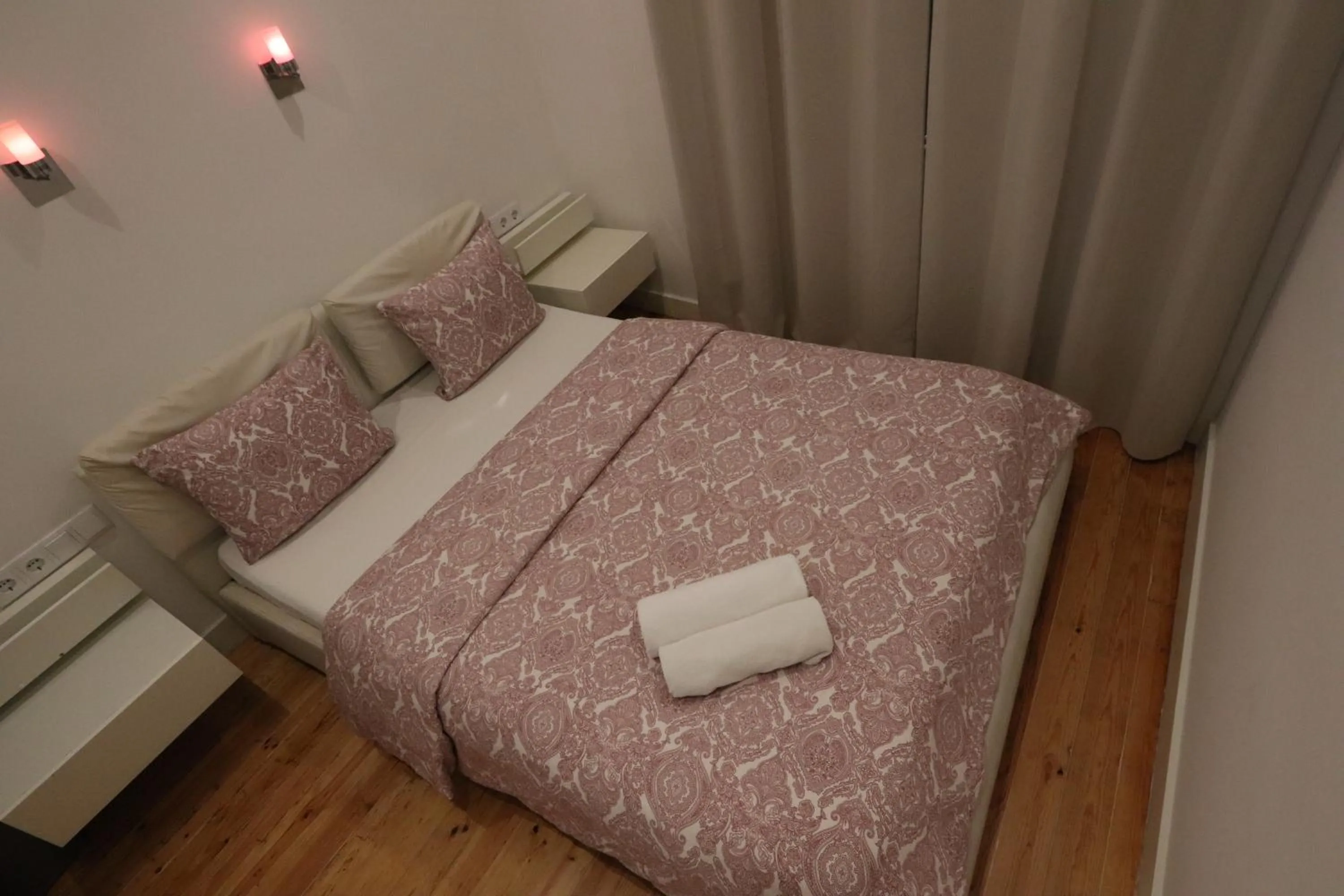 Bedroom, Bed in Welcome Guest House