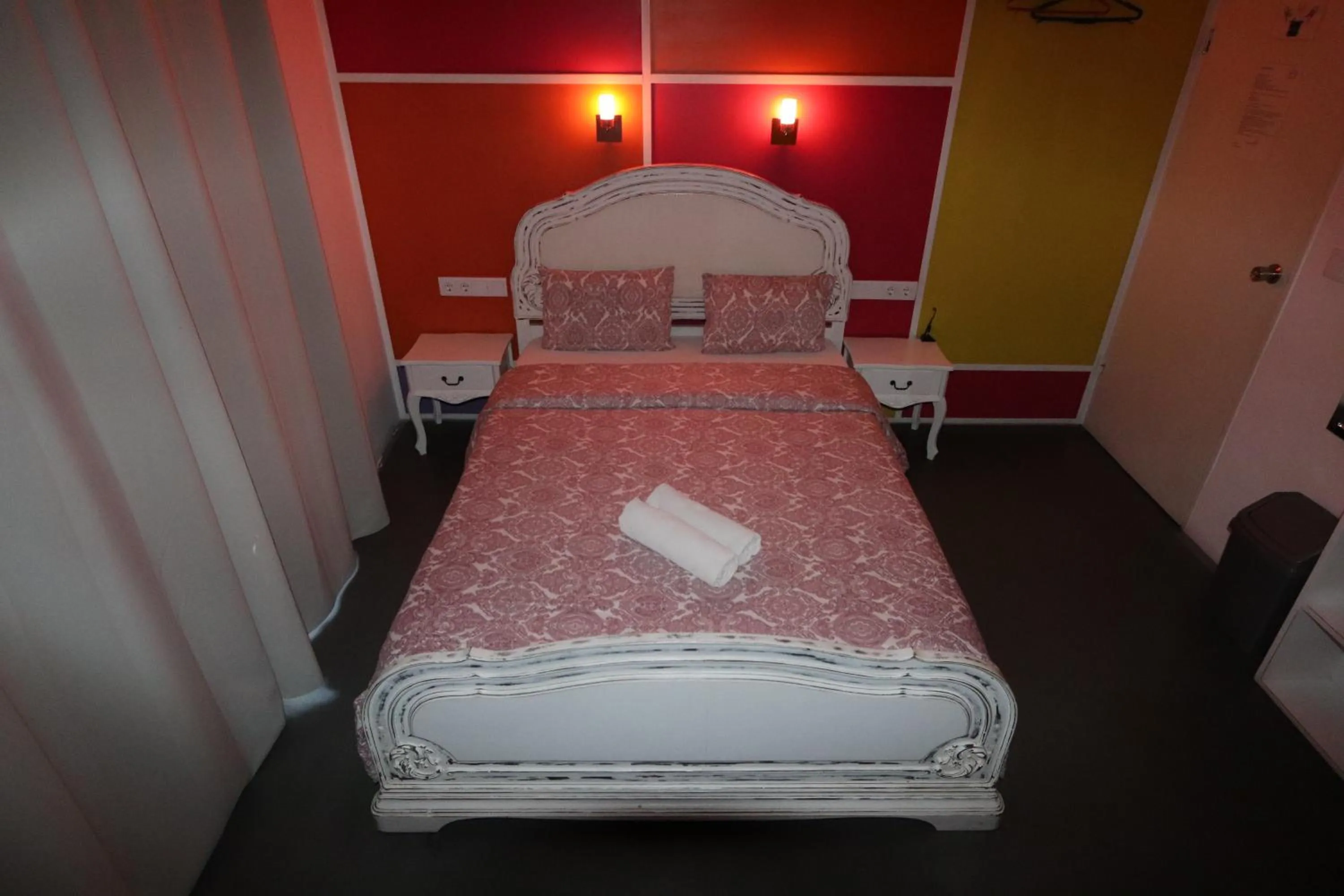 Bed in Welcome Guest House