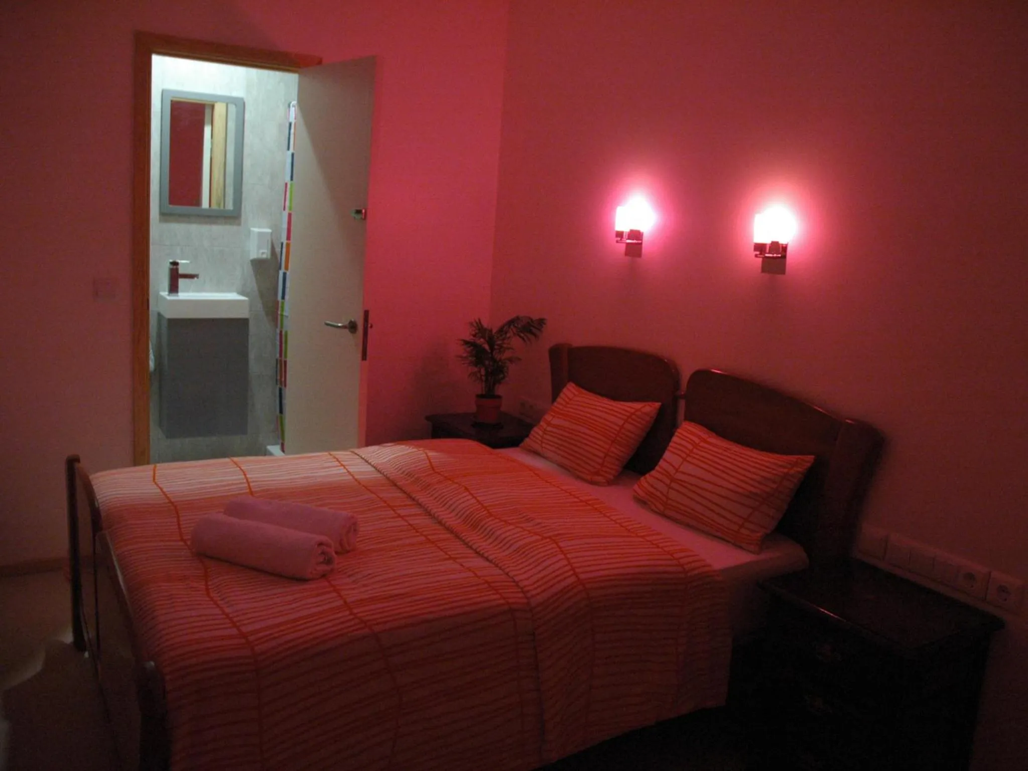 Photo of the whole room, Bed in Welcome Guest House