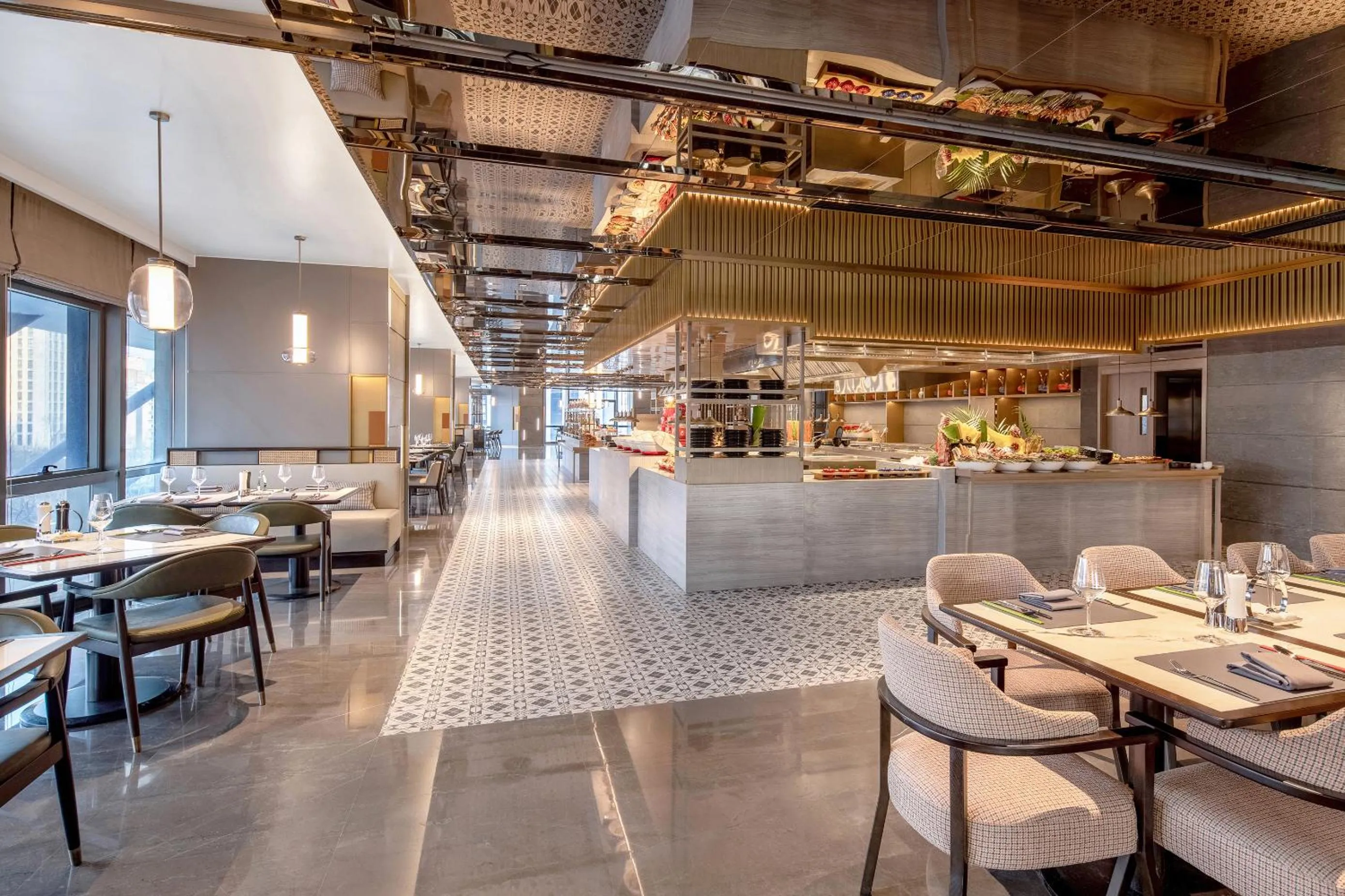 Restaurant/places to eat in HUALUXE Hotels and Resorts Qingdao Licang, an IHG Hotel