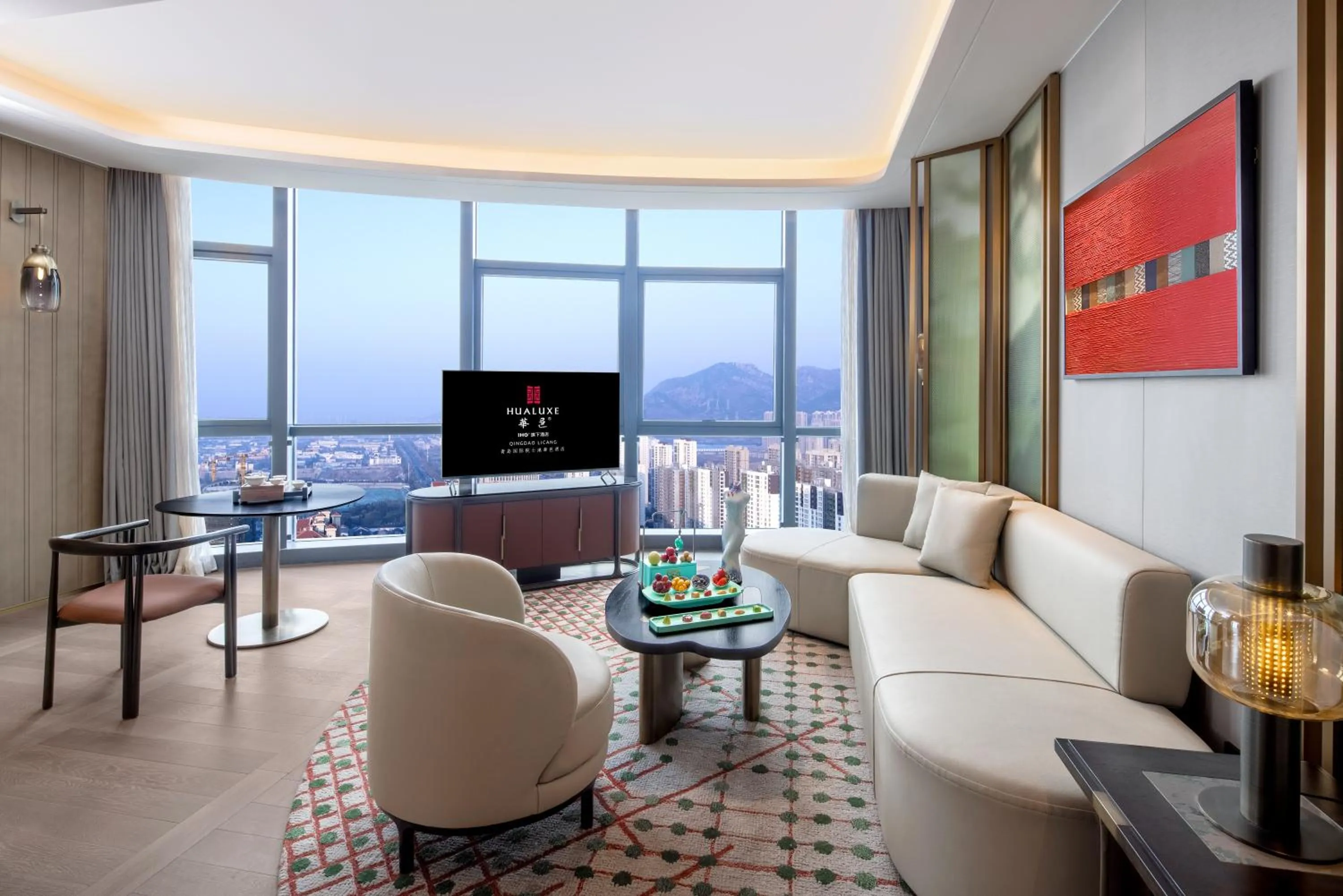 TV and multimedia in HUALUXE Hotels and Resorts Qingdao Licang, an IHG Hotel