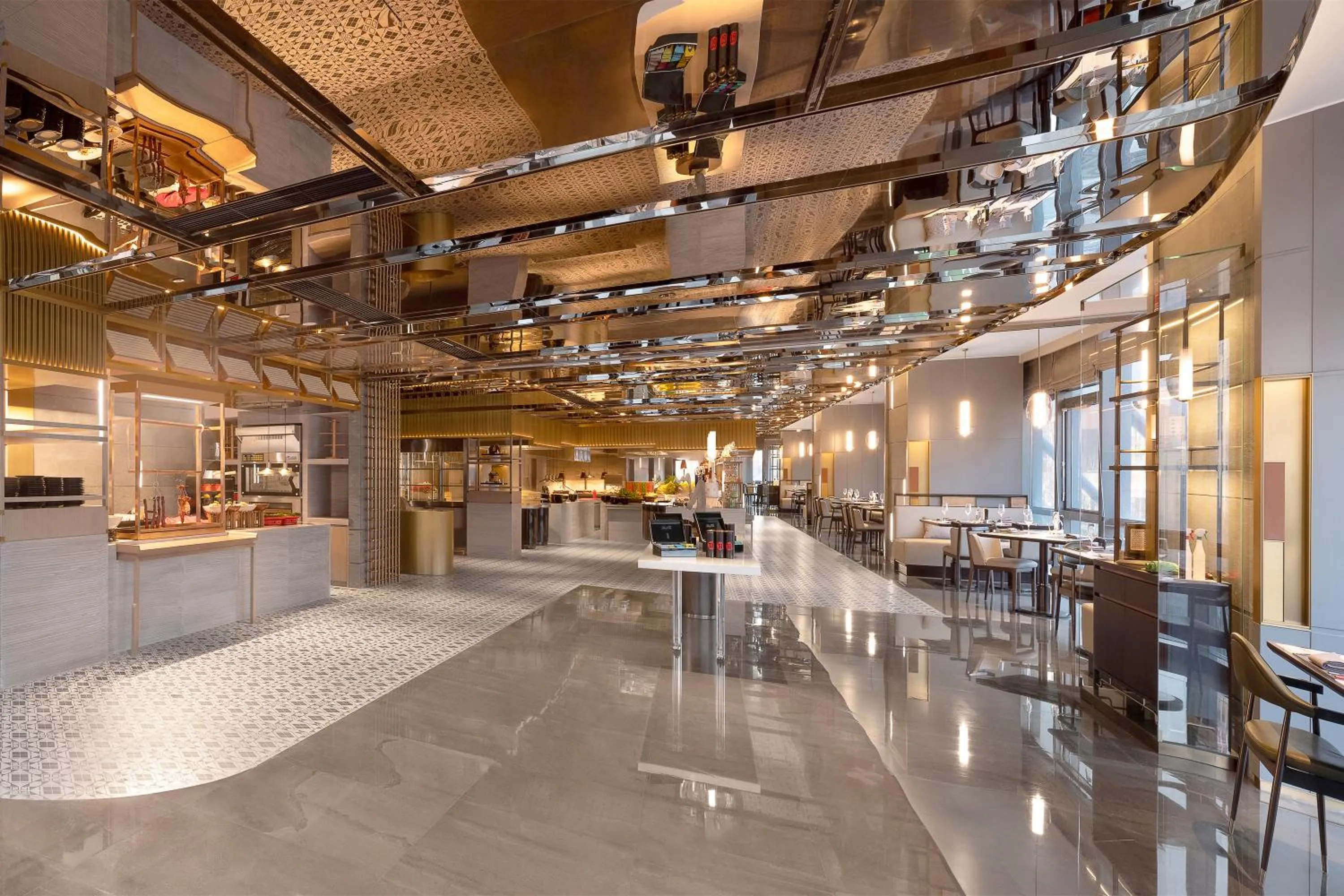 Restaurant/places to eat in HUALUXE Hotels and Resorts Qingdao Licang, an IHG Hotel