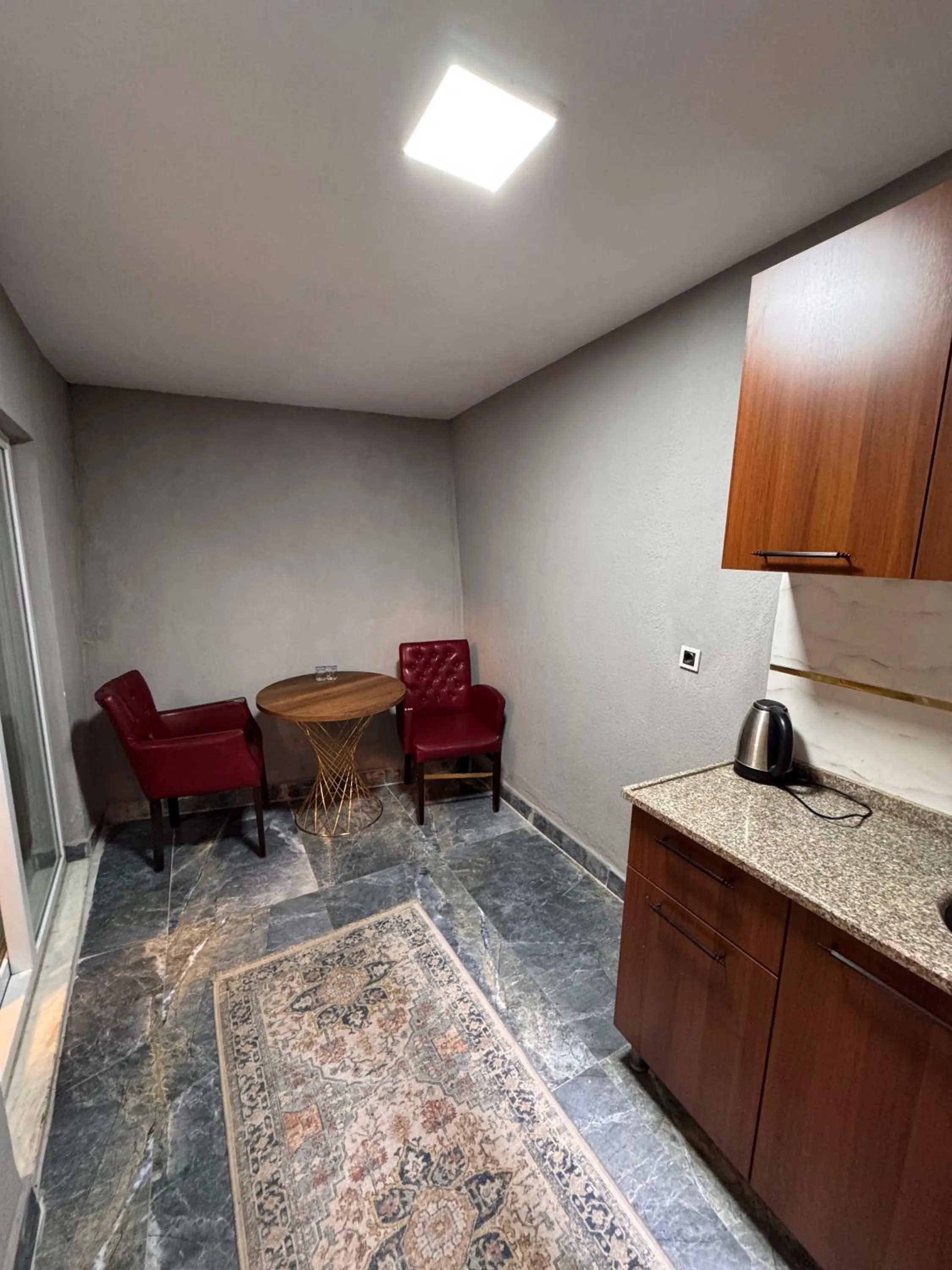 Kitchen or kitchenette in Gür Royal Suit Aparts