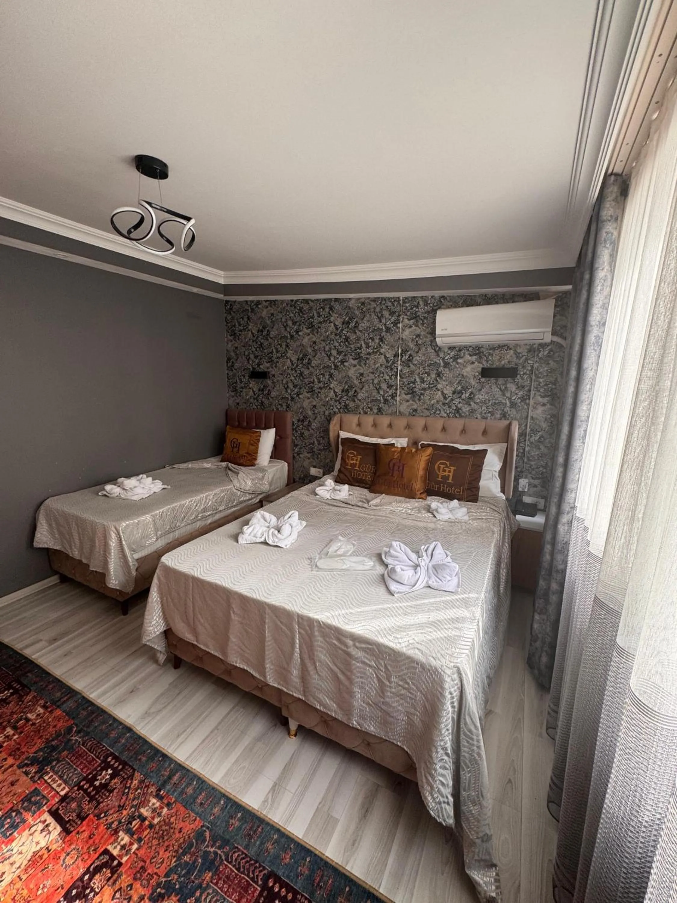 Bed in Gür Royal Suit Aparts