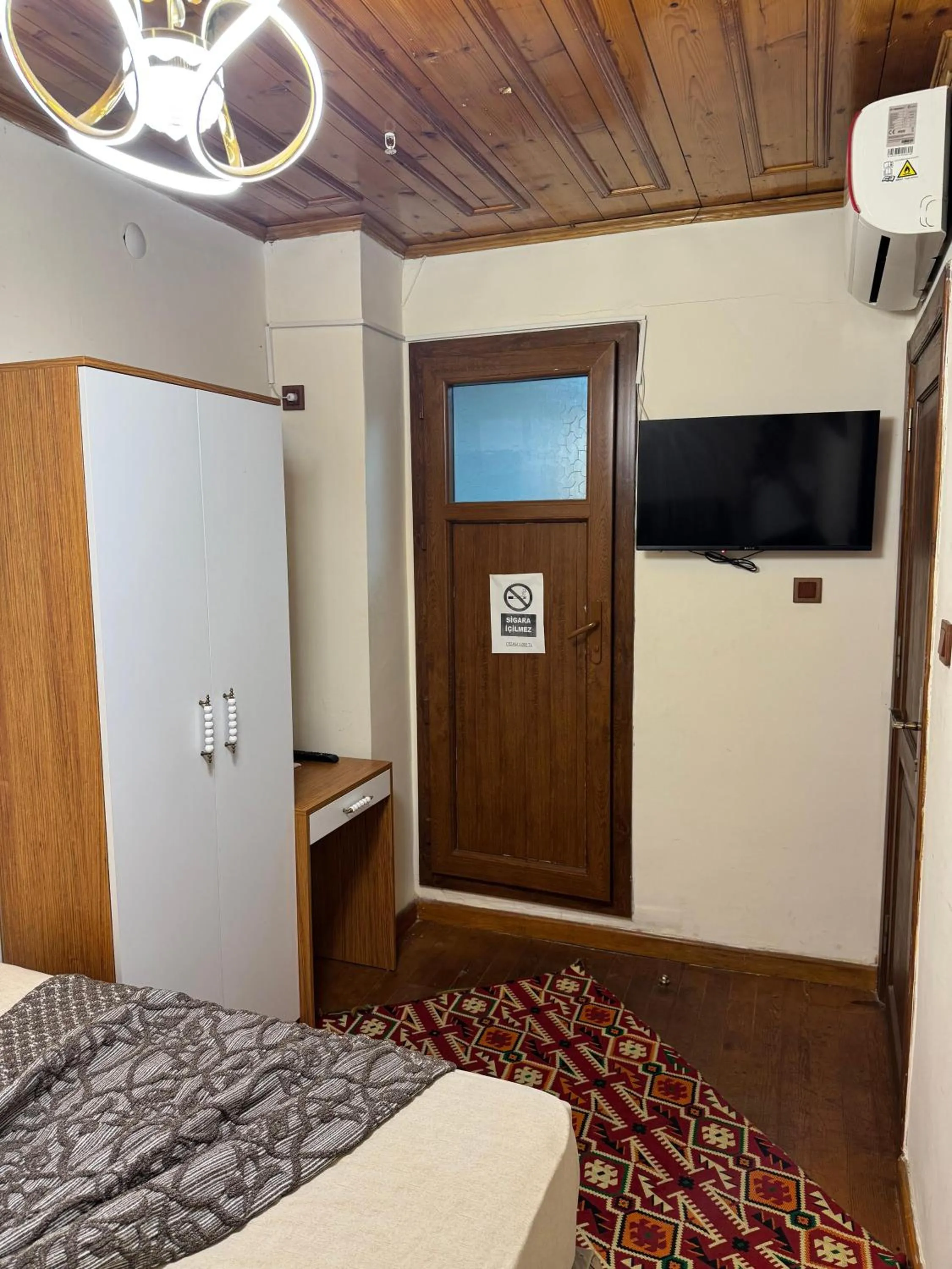 Bed in Gür Royal Suit Aparts