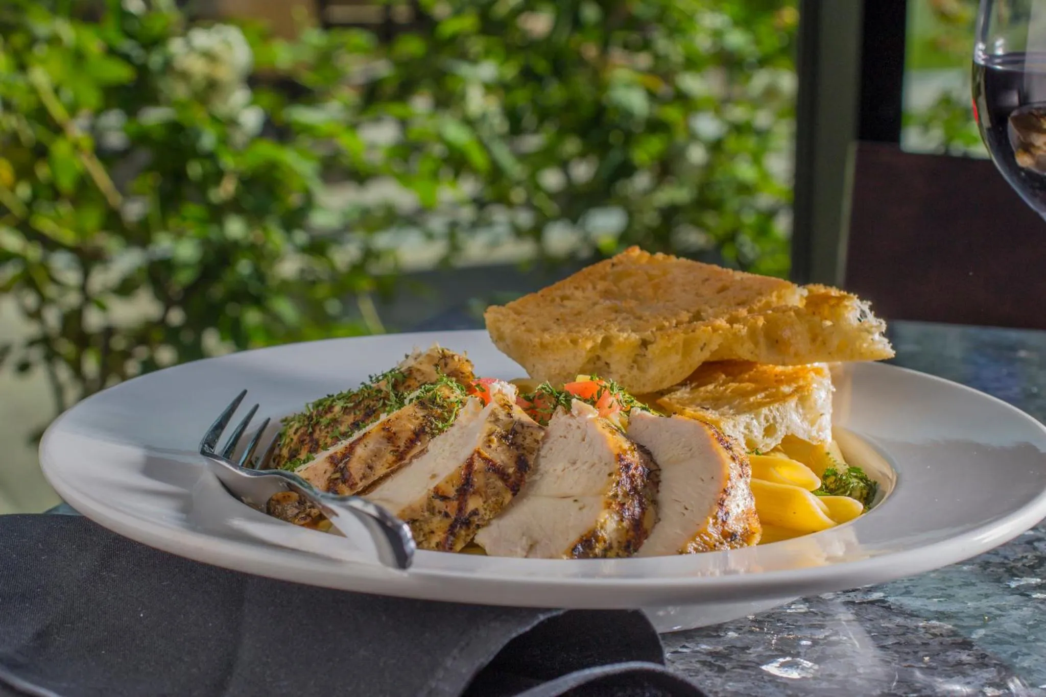 Restaurant/places to eat in Holiday Inn Carlsbad/San Diego, an IHG Hotel