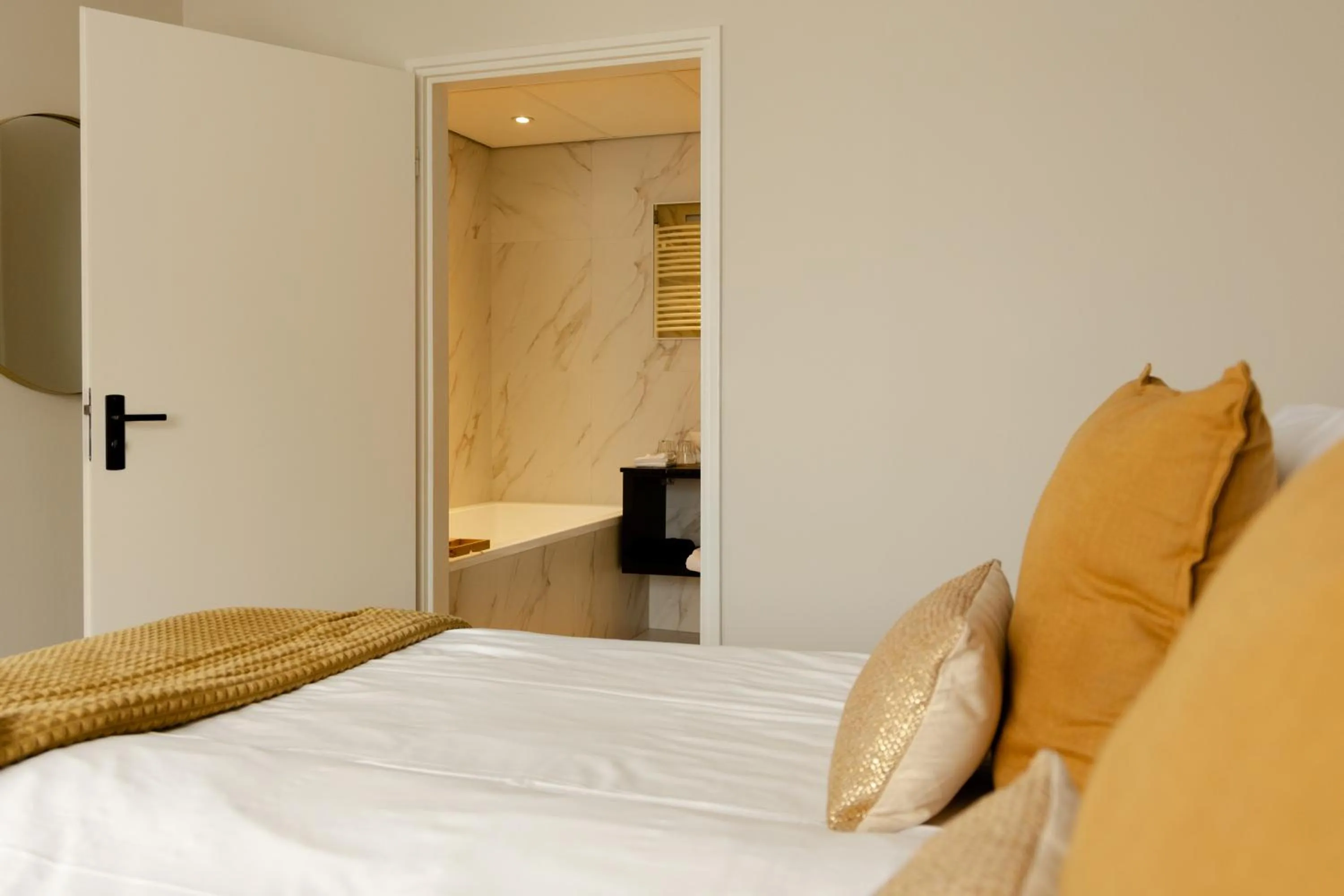 Bed in Boutique Hotel Charley's