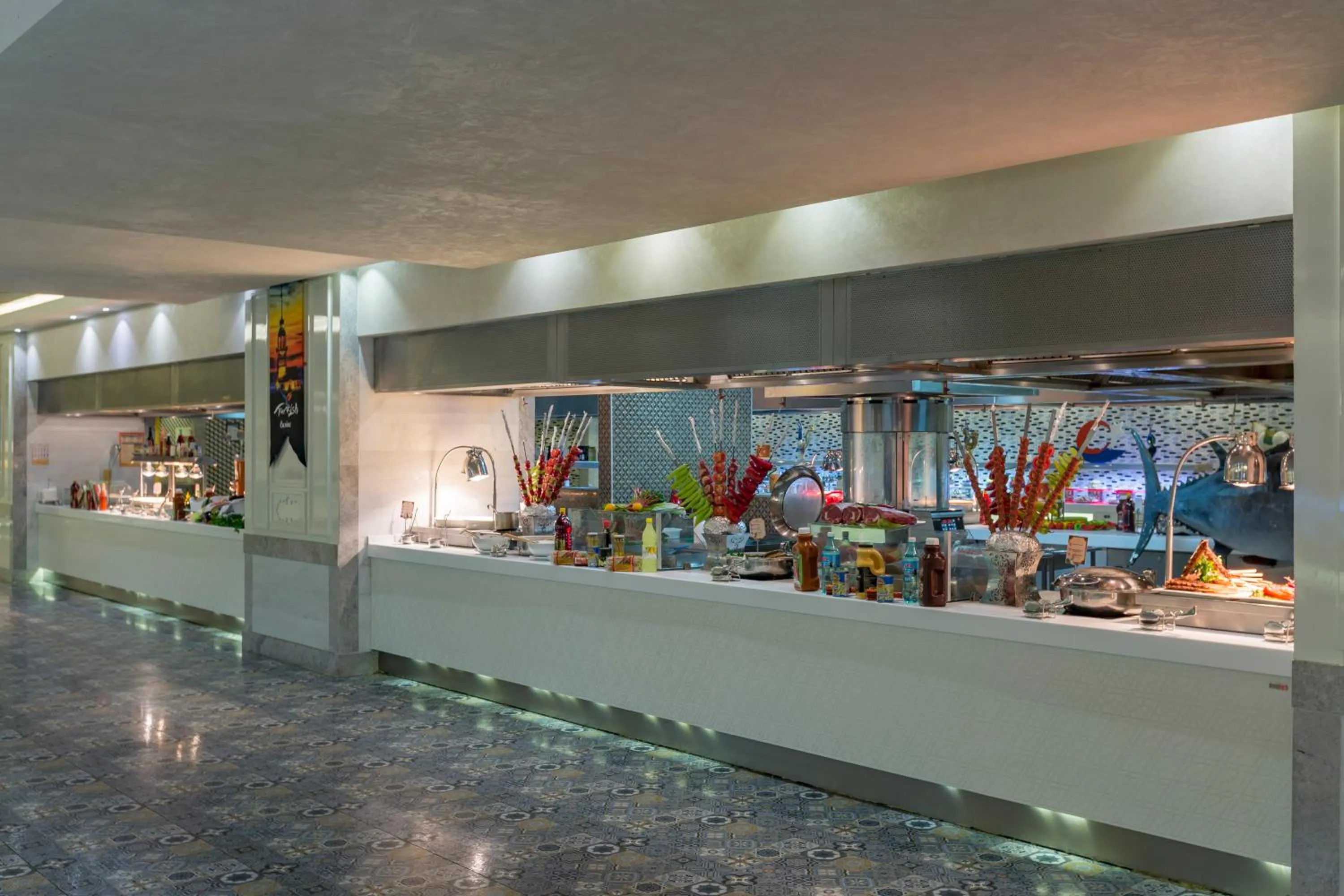 Restaurant/places to eat in Royal Taj Mahal Hotel