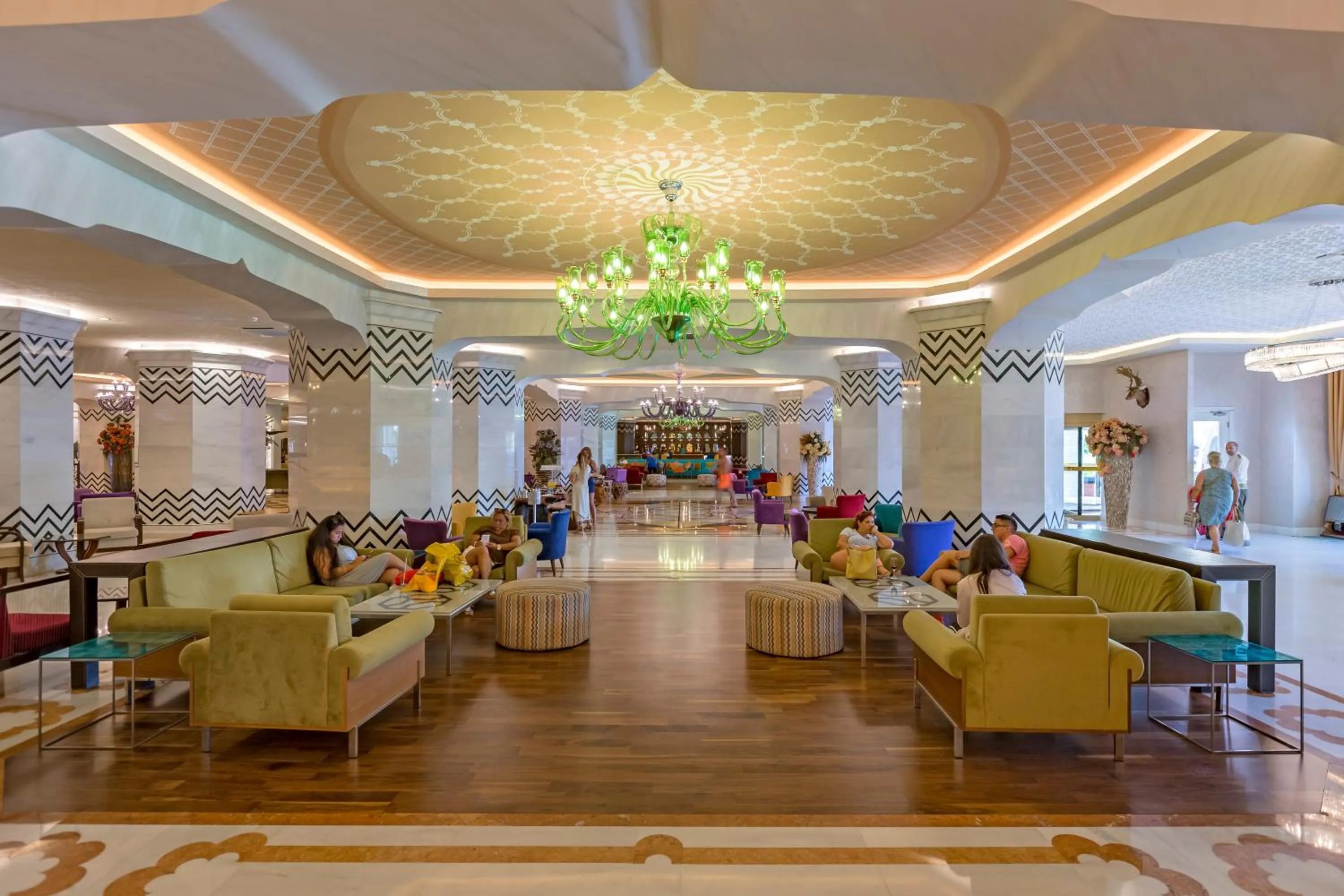 Lobby or reception in Royal Taj Mahal Hotel