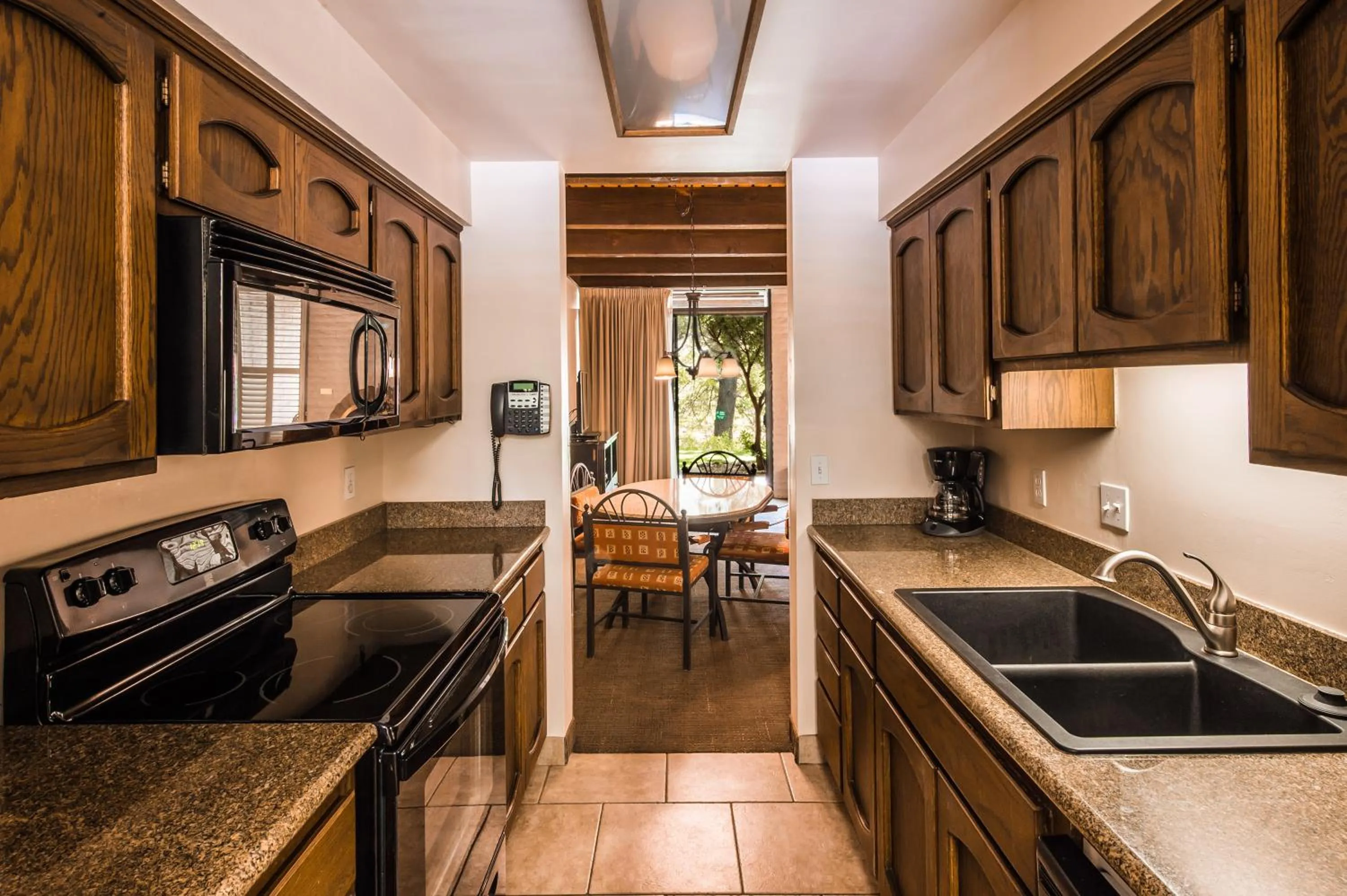 Kitchen or kitchenette in Arroyo Roble Resort at Oak Creek