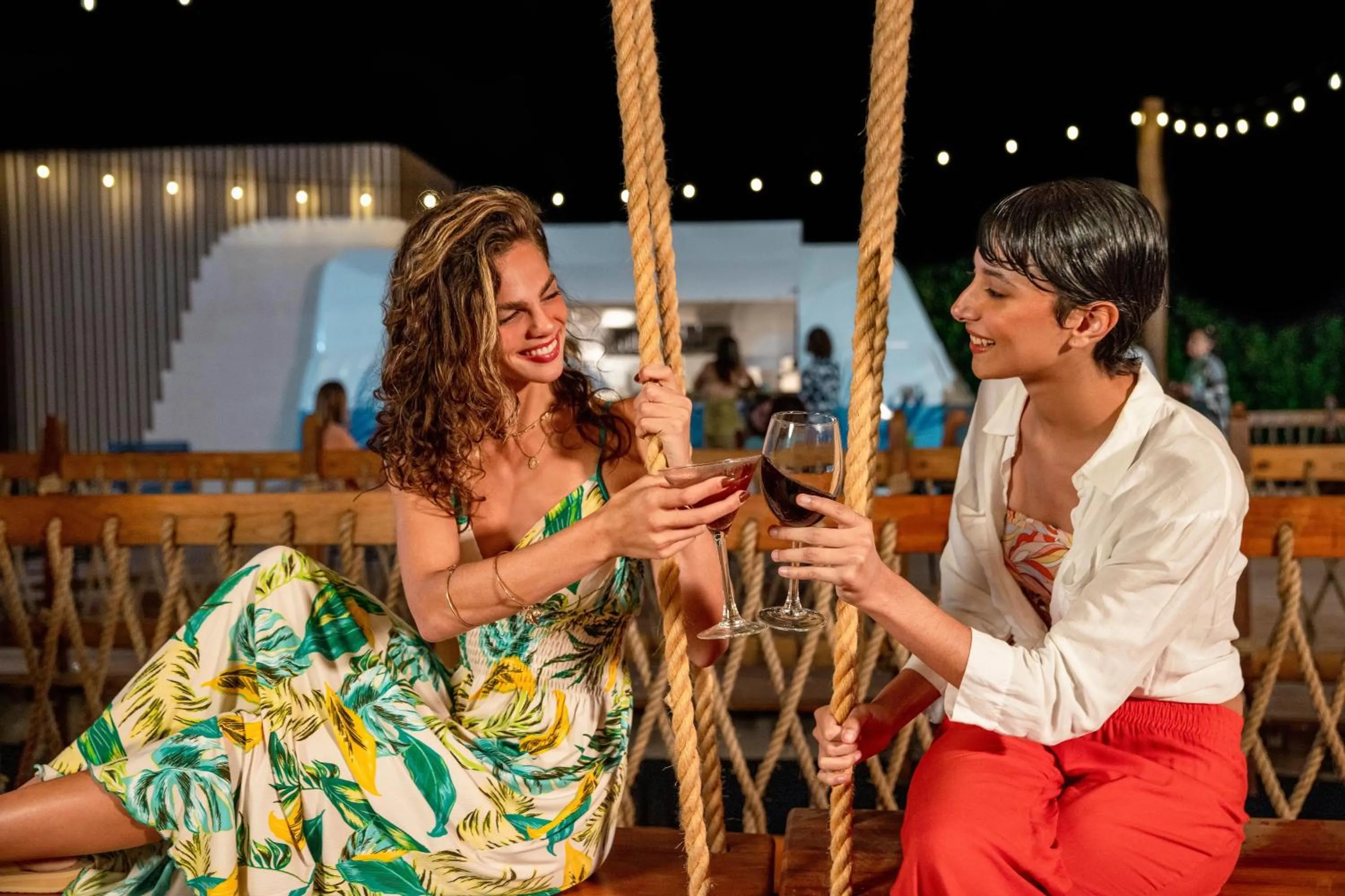 Lounge or bar in Hyatt Vivid Grand Island Cancun-All Inclusive Adults Only