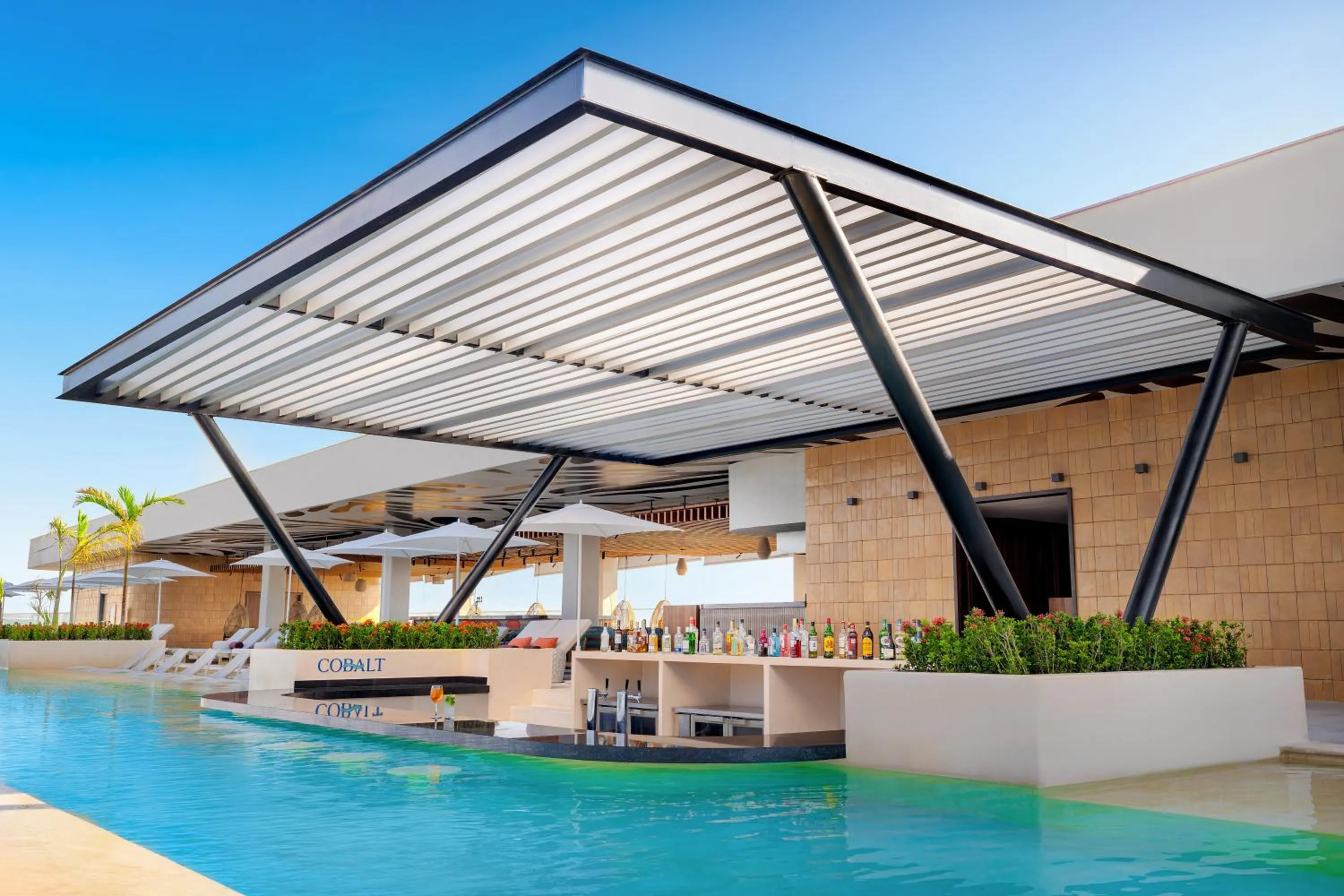 Lounge or bar in Hyatt Vivid Grand Island Cancun-All Inclusive Adults Only