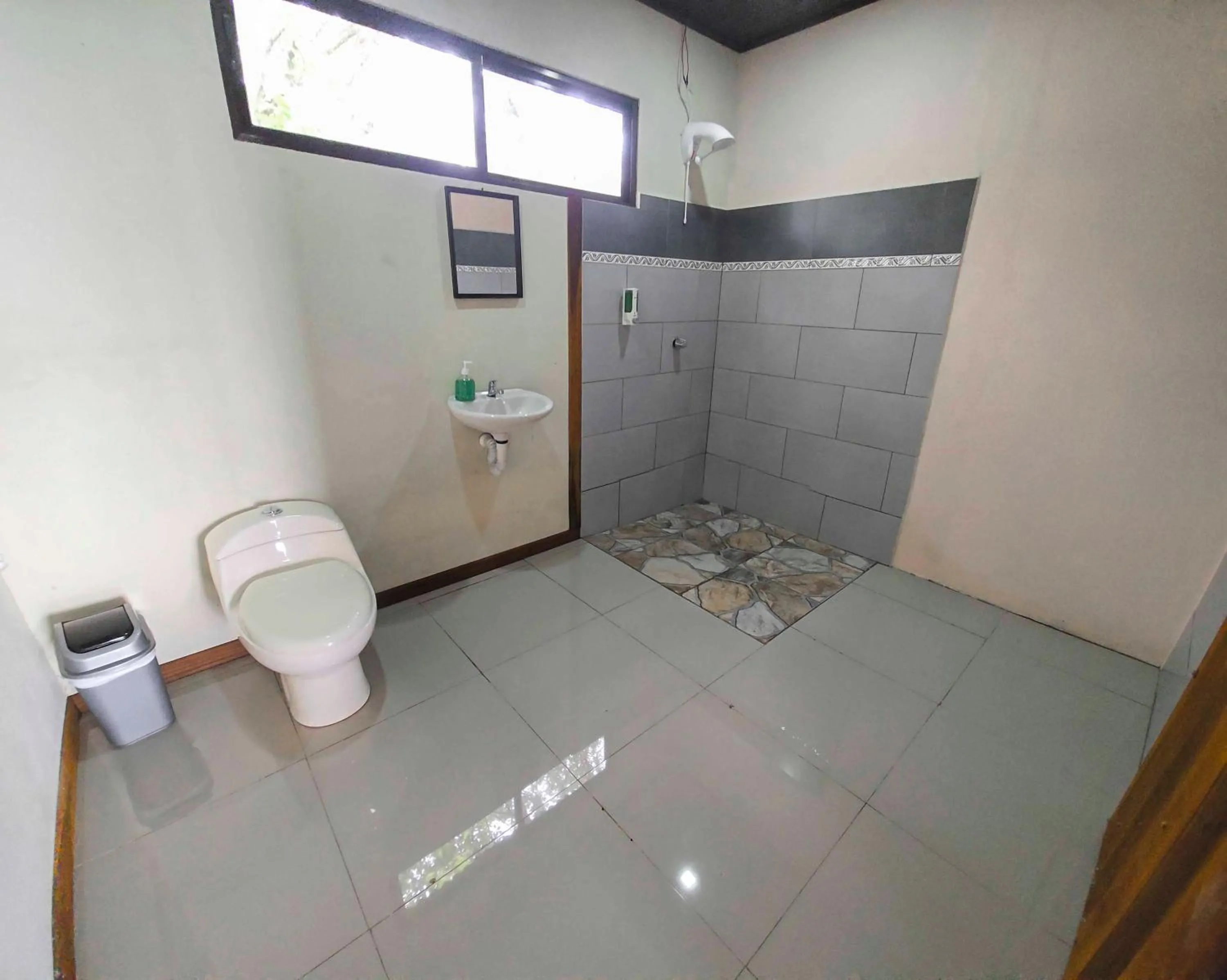 Bathroom in Hotel Almore