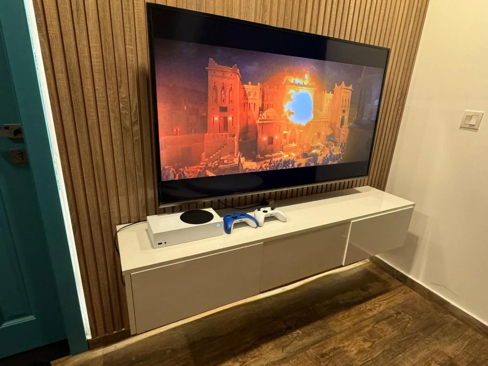 TV and multimedia in The Centaurus Apartments