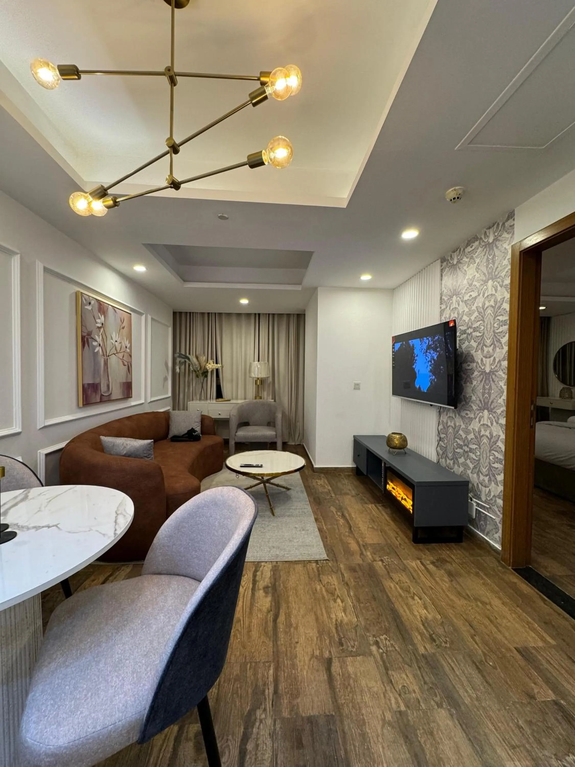 Communal lounge/ TV room, Bed in The Centaurus Apartments