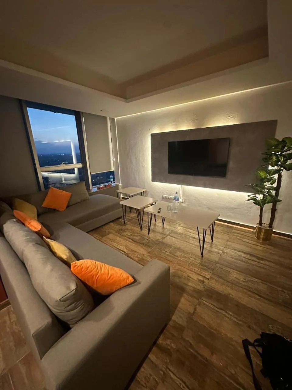 Communal lounge/ TV room in The Centaurus Apartments