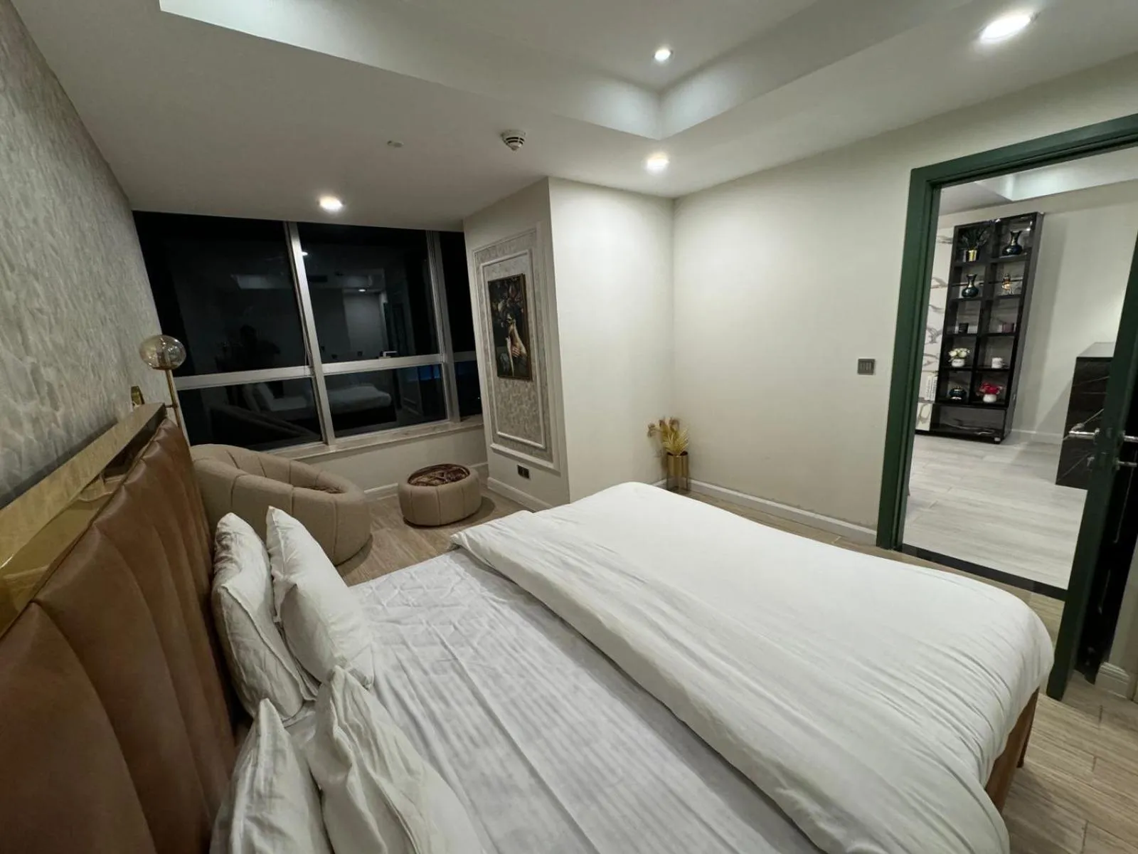 Bed in The Centaurus Apartments