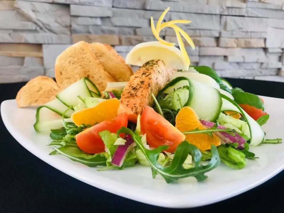 Restaurant/places to eat in Hotel Marand