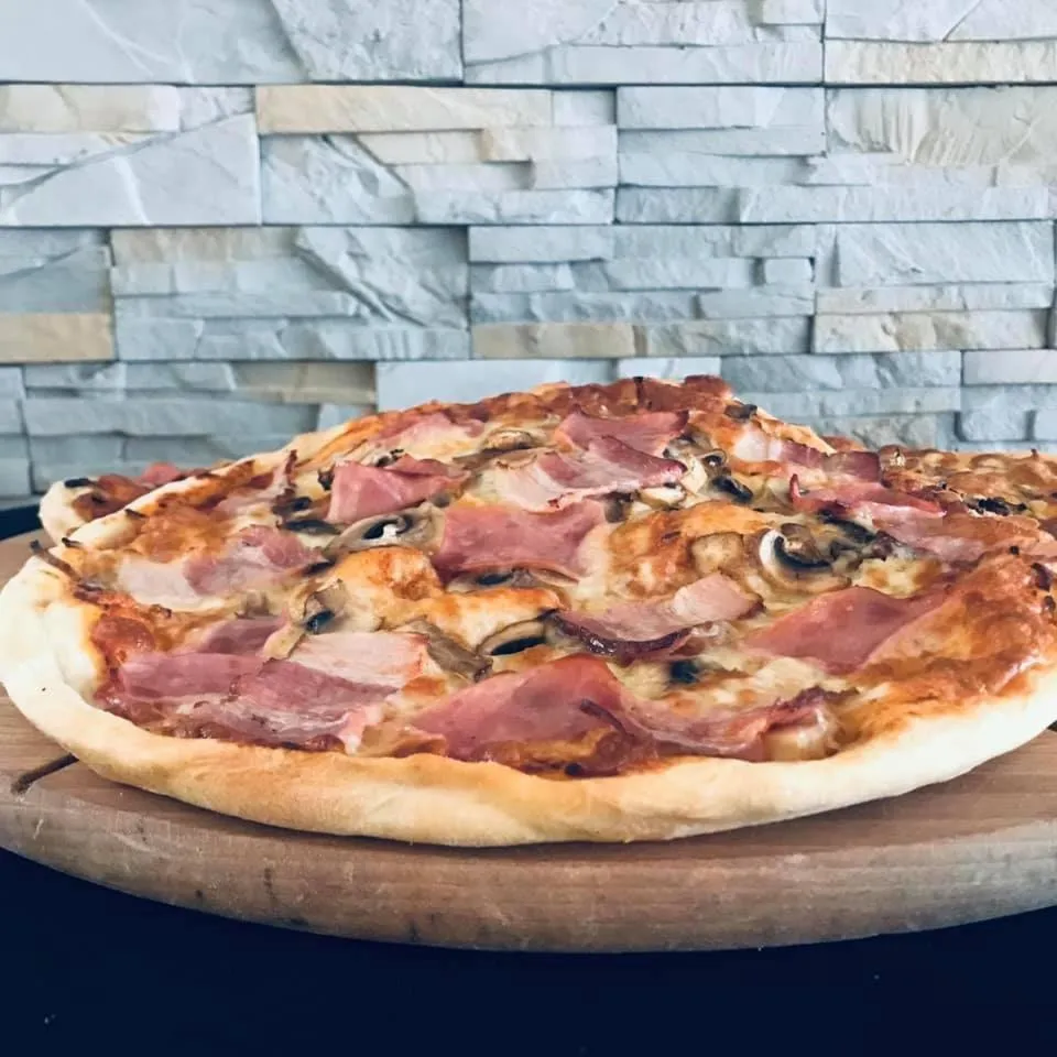 Restaurant/places to eat in Hotel Marand