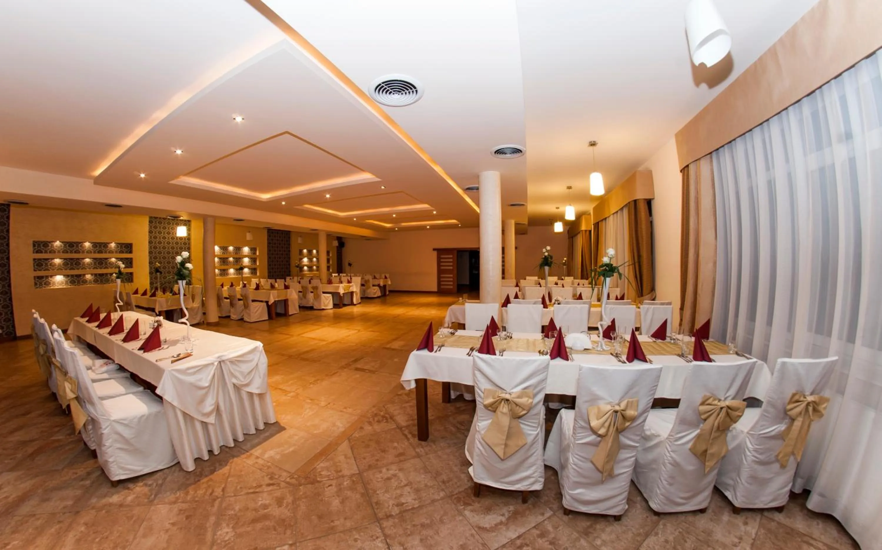 Banquet/Function facilities in Hotel Marand